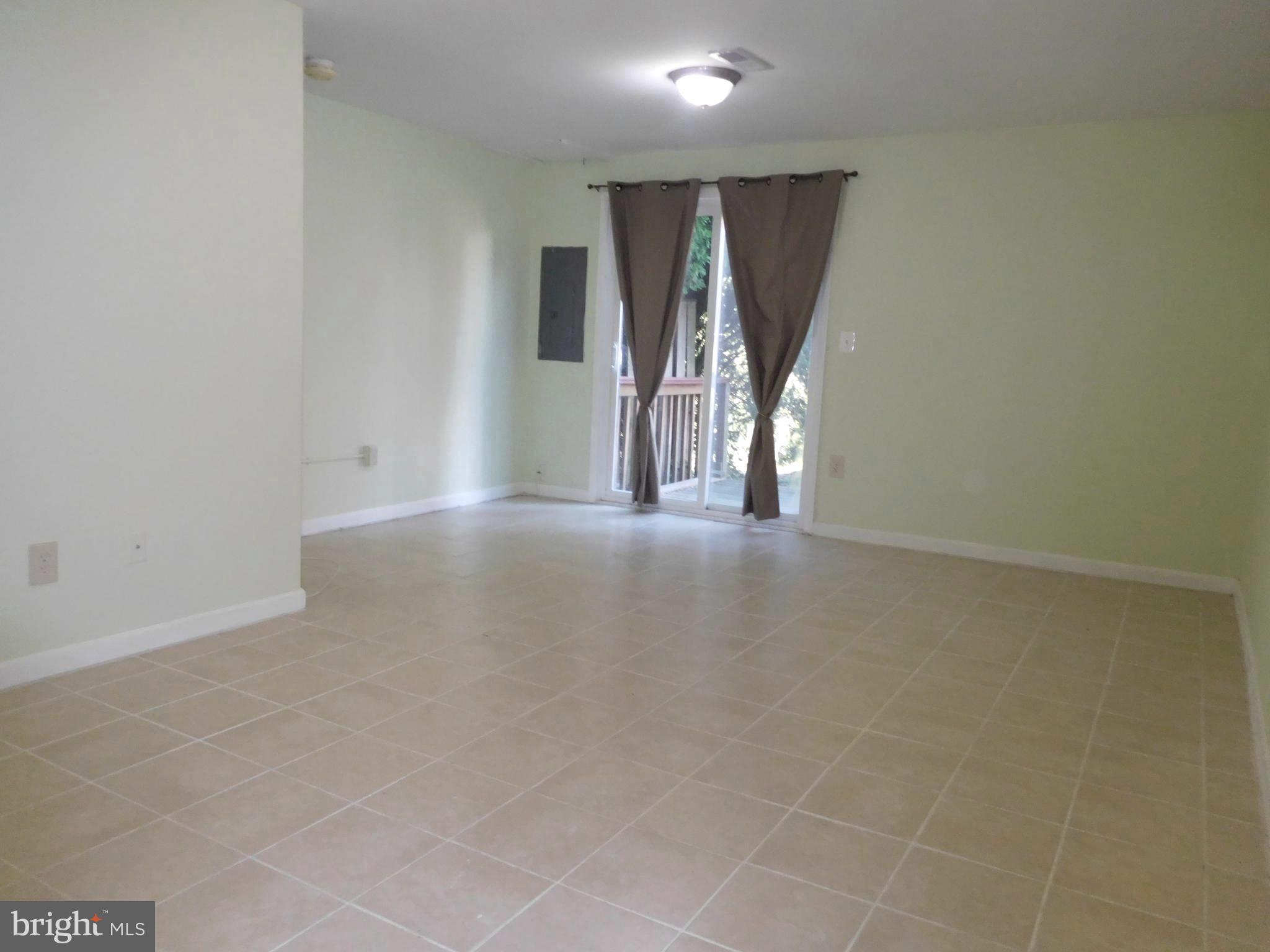 GEORGIAN HAMLET - Residential Lease