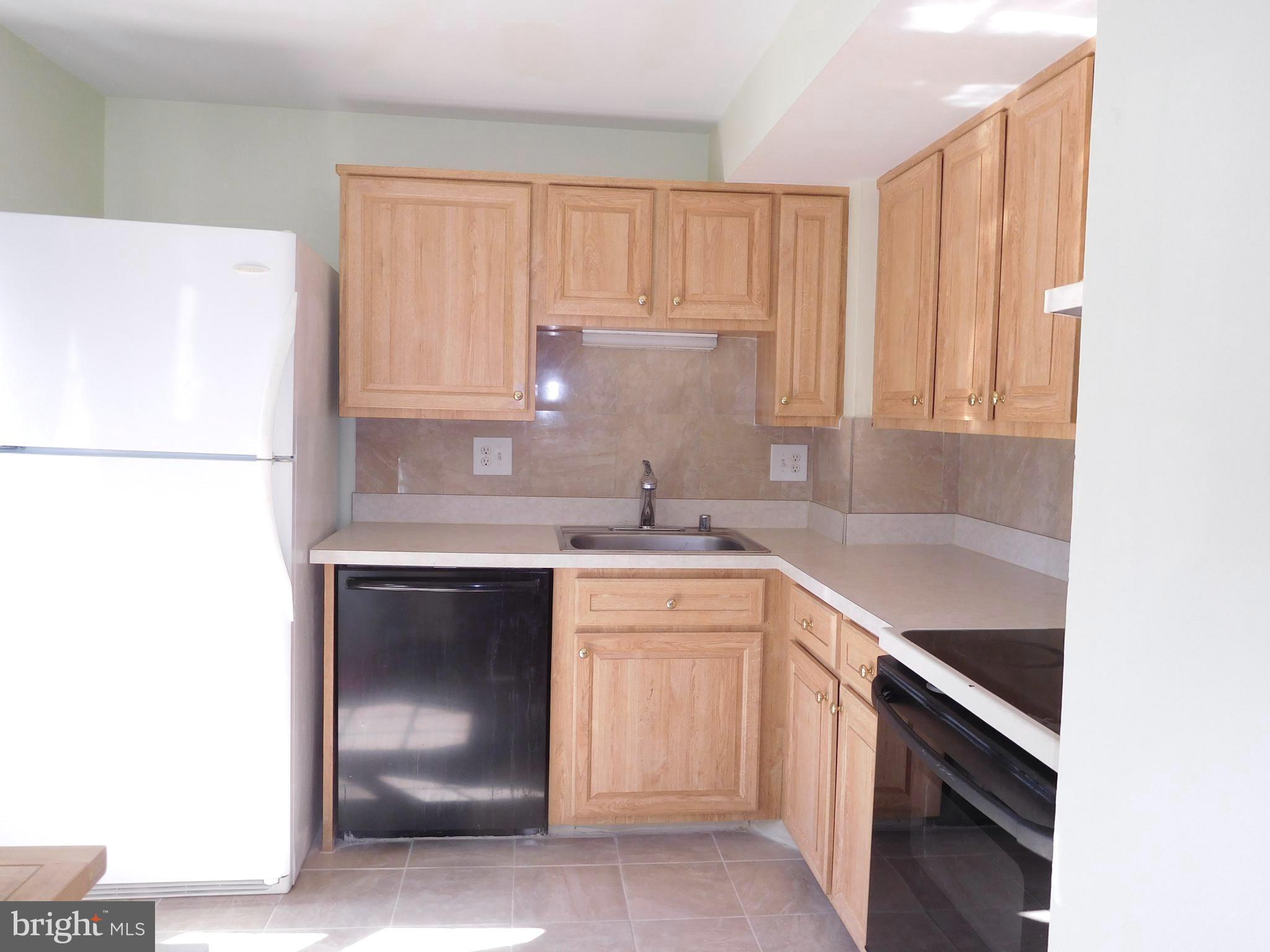 GEORGIAN HAMLET - Residential Lease