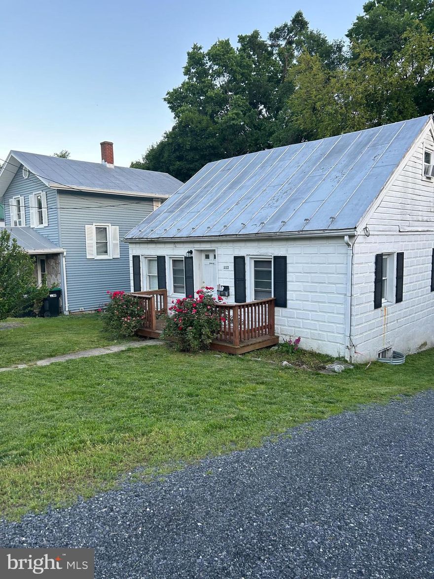 2 bed 1 bath rancher.