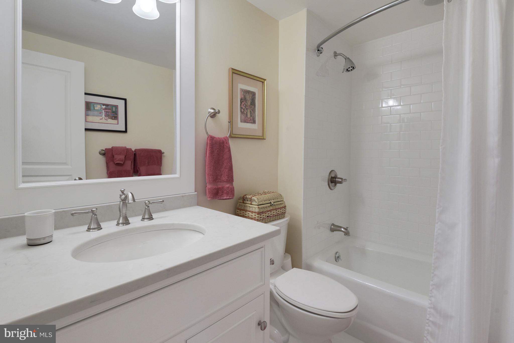 SOMERSET HOUSE - Residential