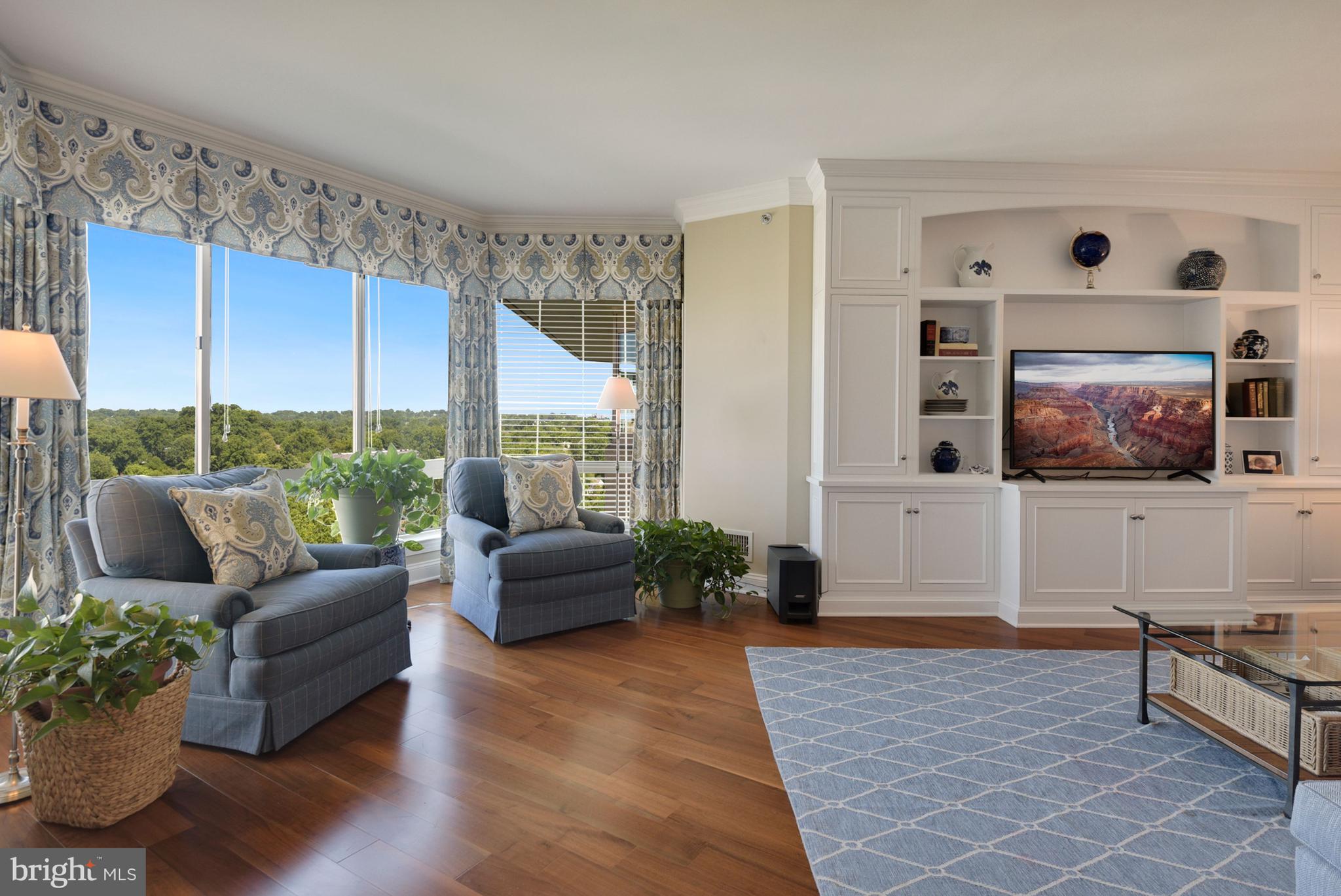 SOMERSET HOUSE - Residential