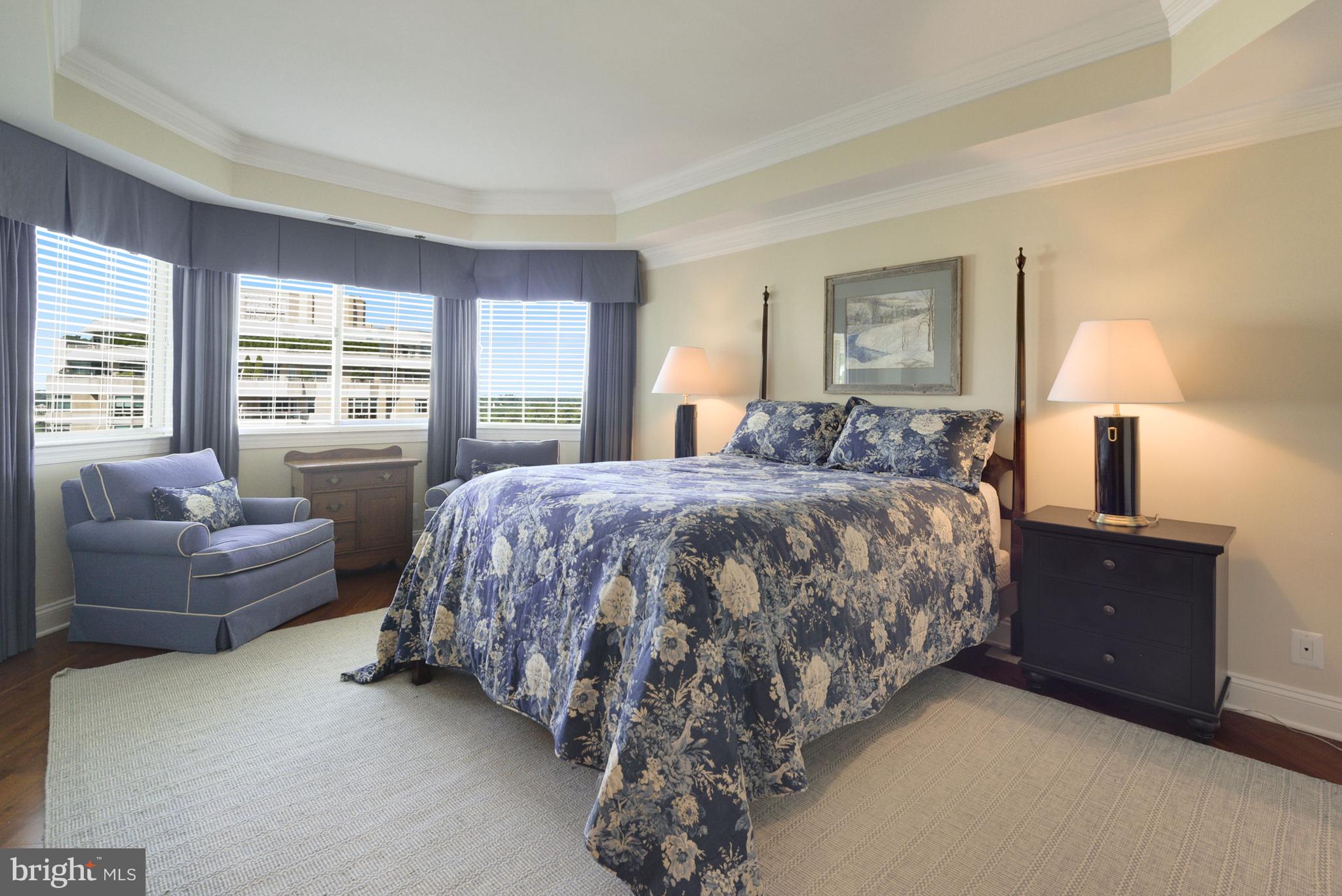 SOMERSET HOUSE - Residential