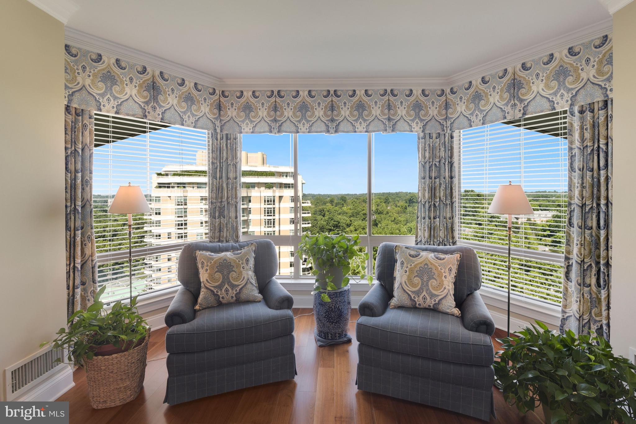 SOMERSET HOUSE - Residential