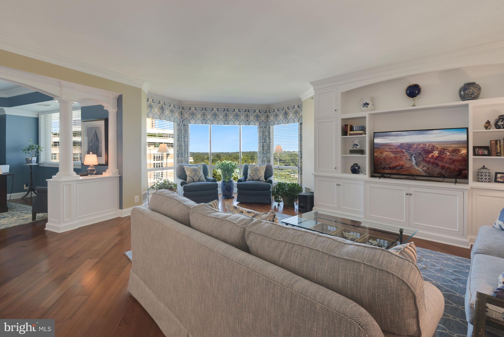 SOMERSET HOUSE - Residential