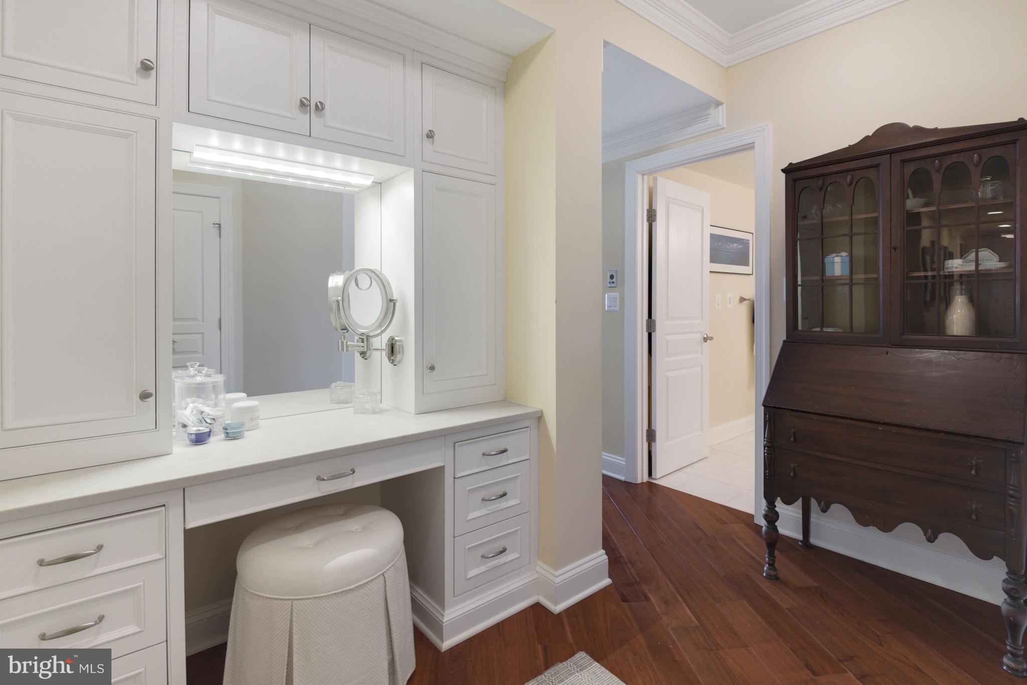 SOMERSET HOUSE - Residential