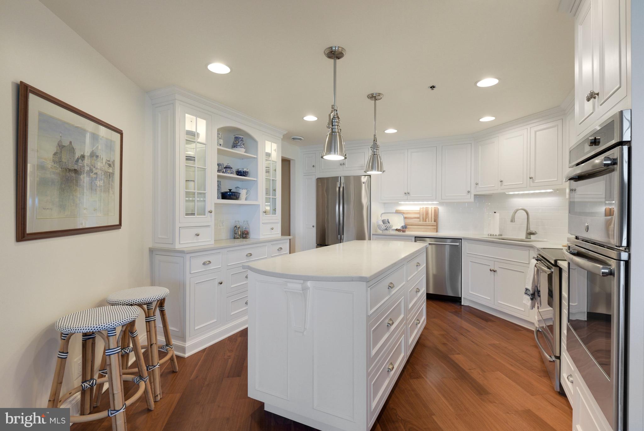 SOMERSET HOUSE - Residential