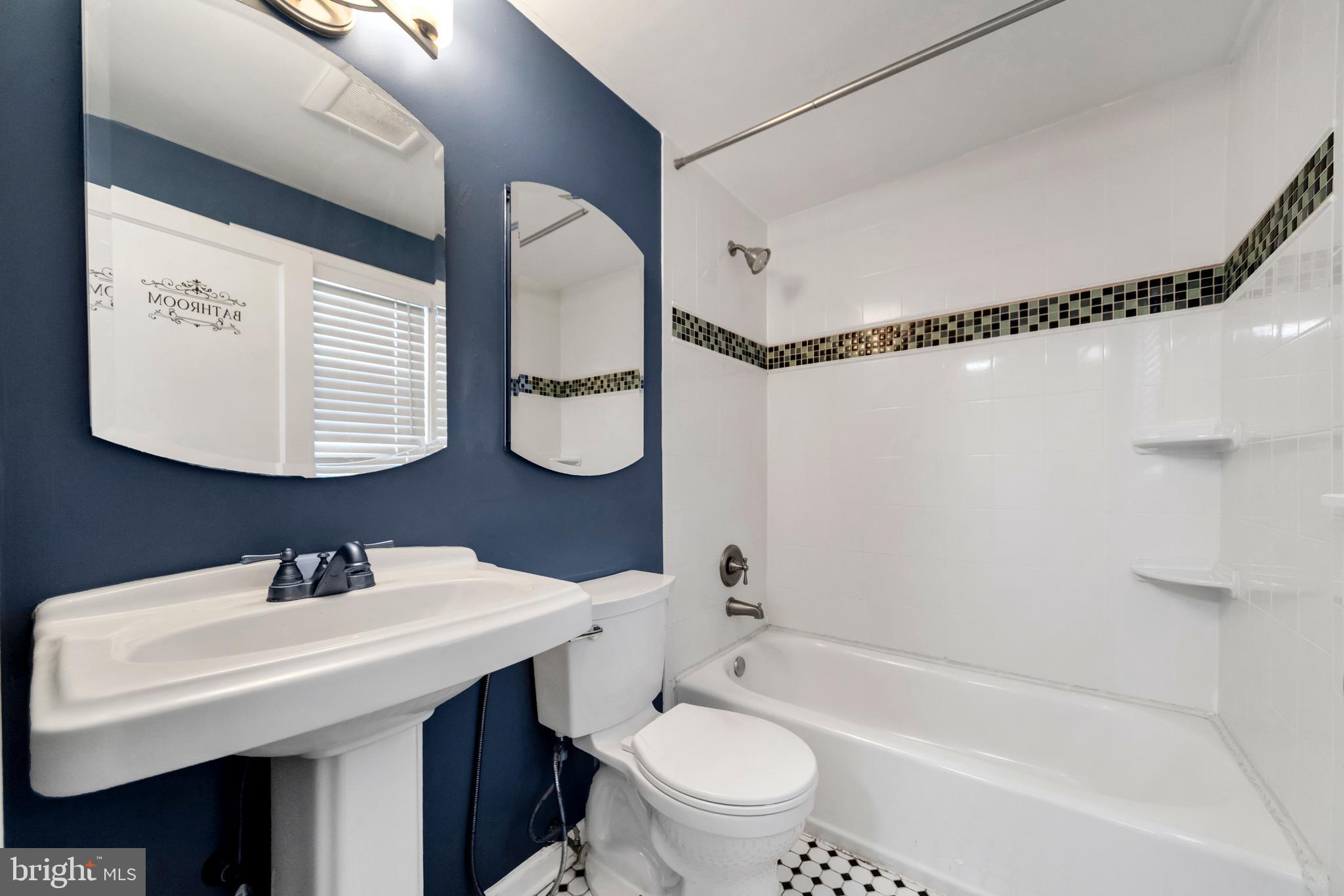 DREXEL PARK GARDEN - Residential