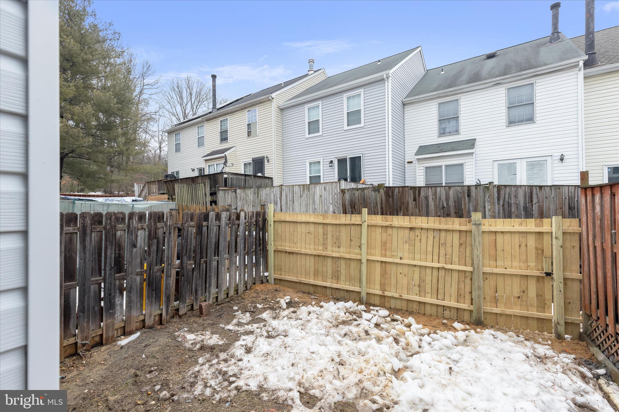 LIONS GATE - Residential