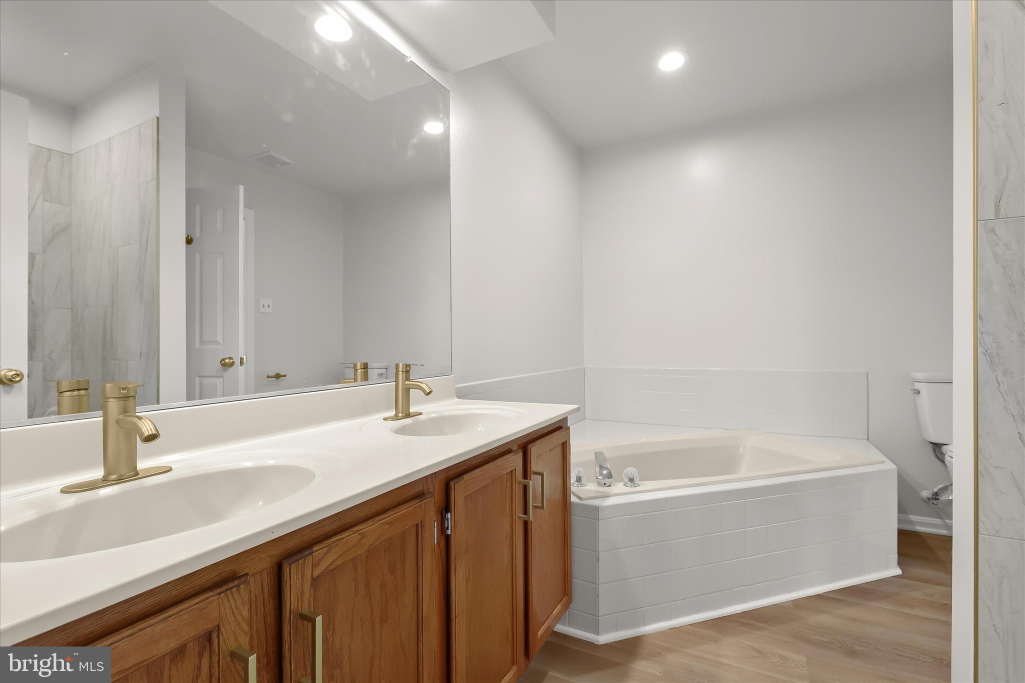 LIONS GATE - Residential