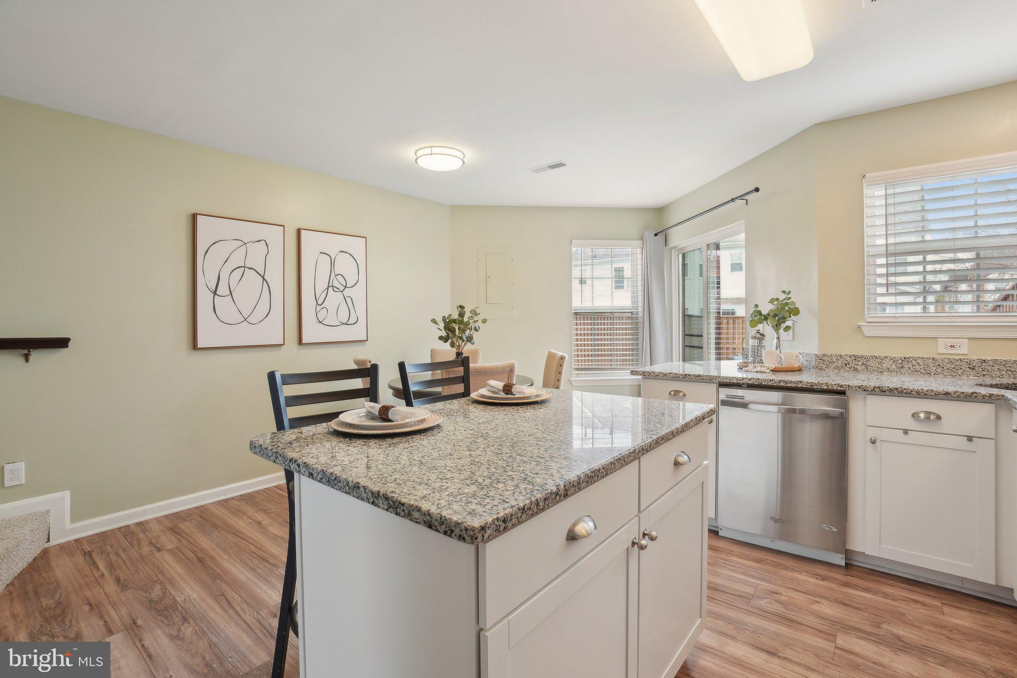 SOUTH RIDING - Residential