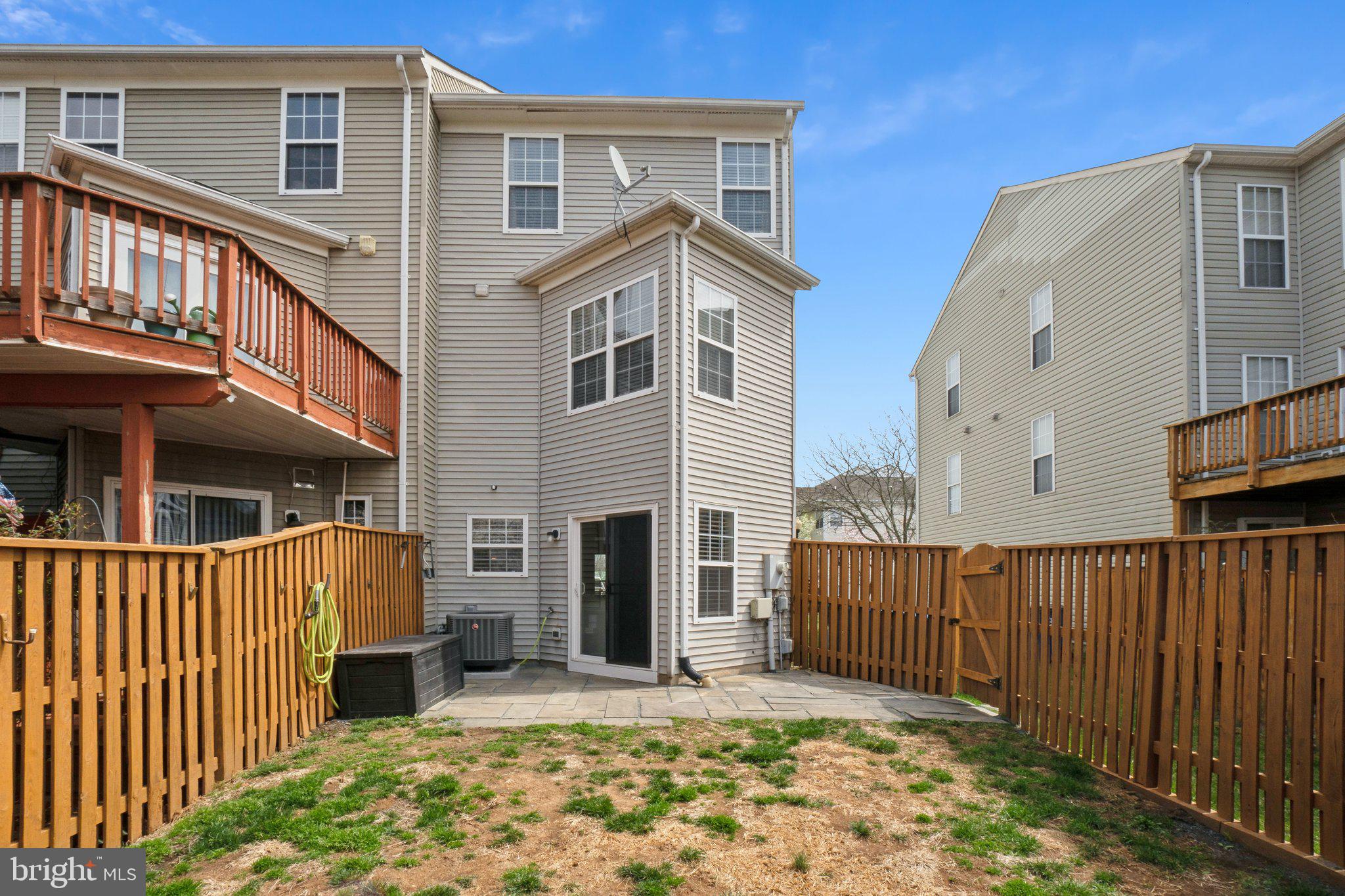 SOUTH RIDING - Residential