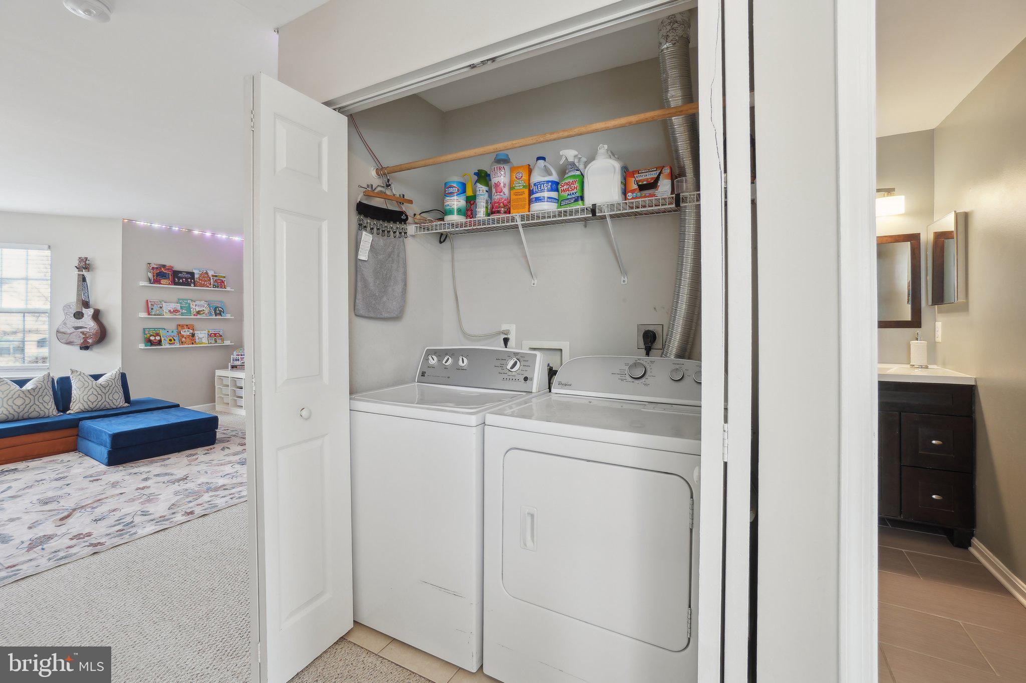 SOUTH RIDING - Residential