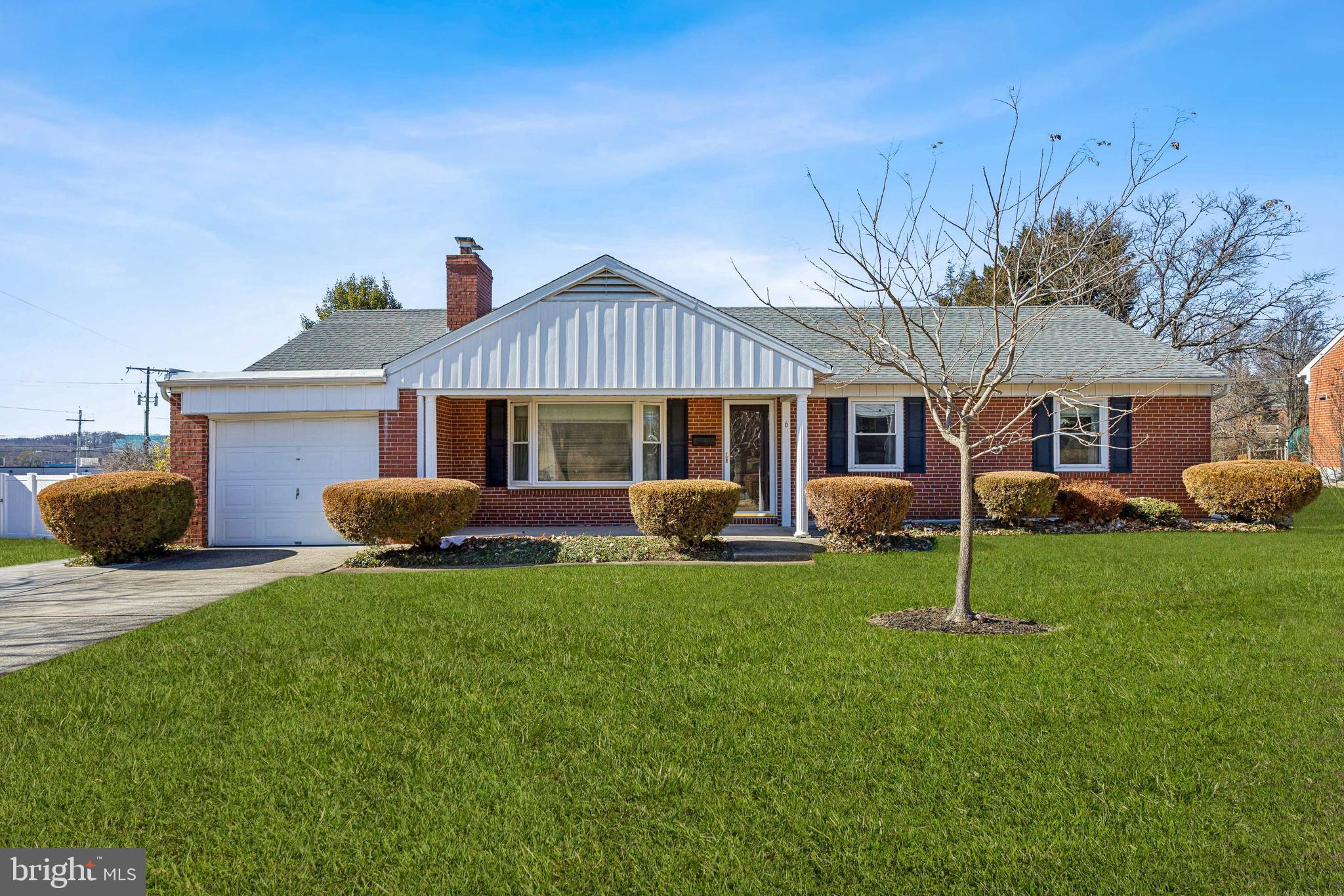 NORTHAMPTON - Residential