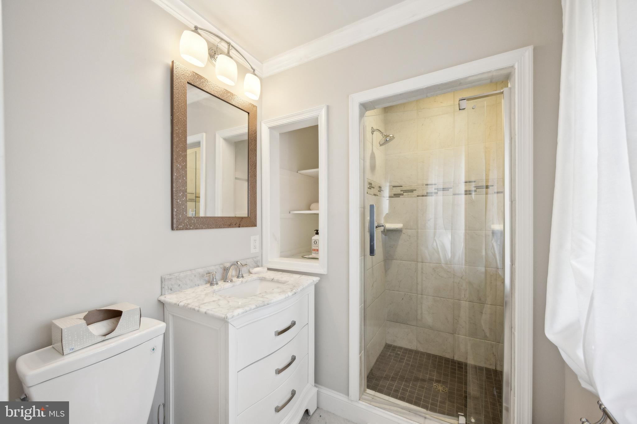 NORTHAMPTON - Residential