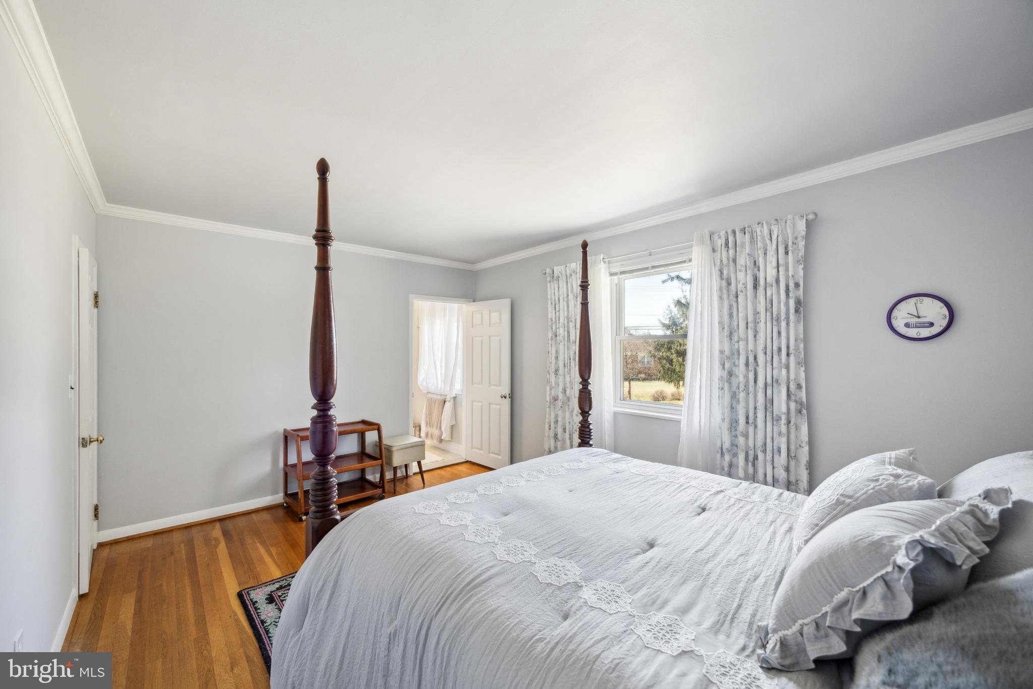 NORTHAMPTON - Residential