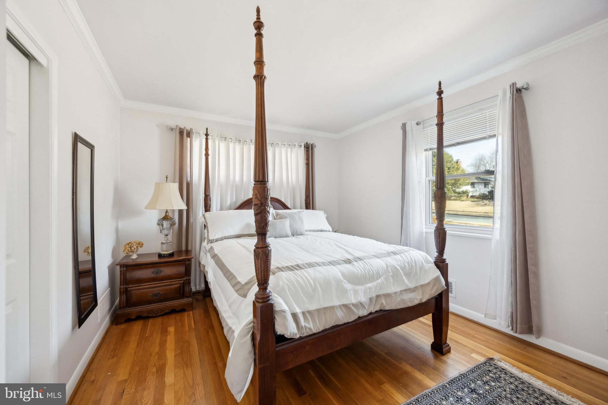 NORTHAMPTON - Residential