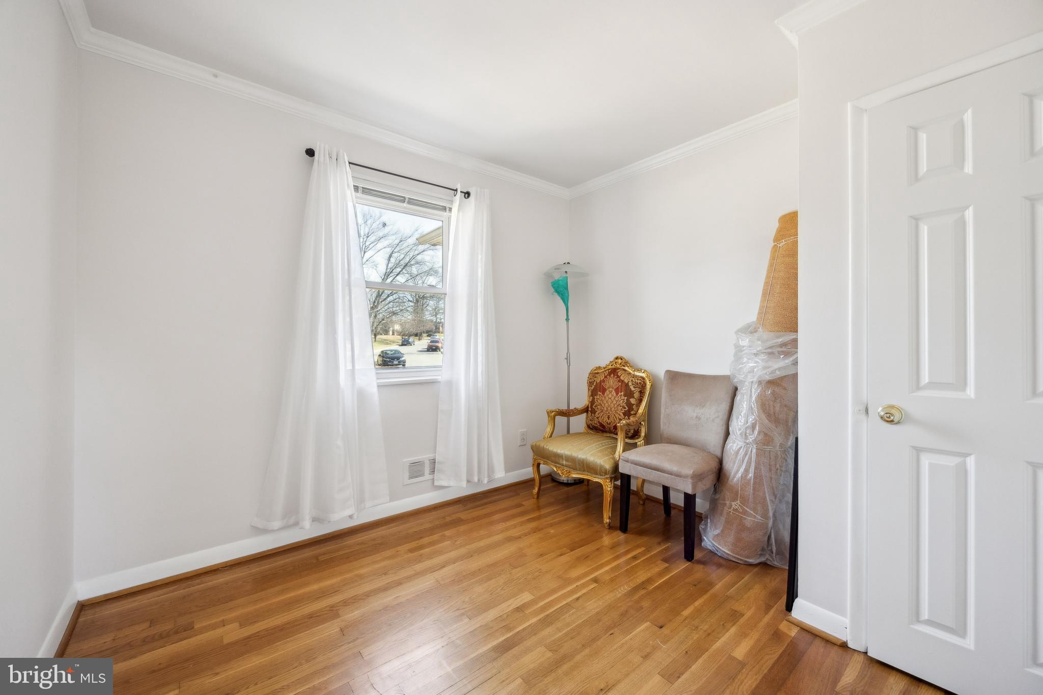 NORTHAMPTON - Residential