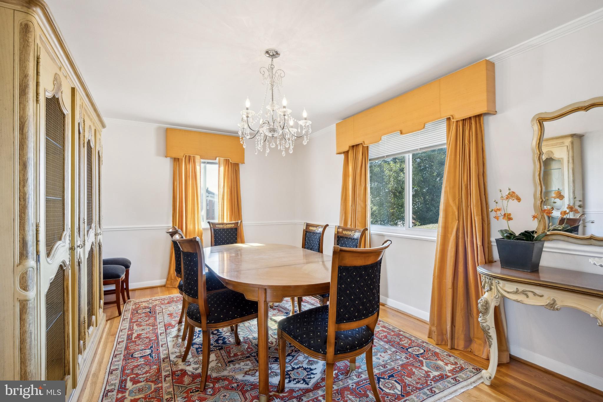 NORTHAMPTON - Residential