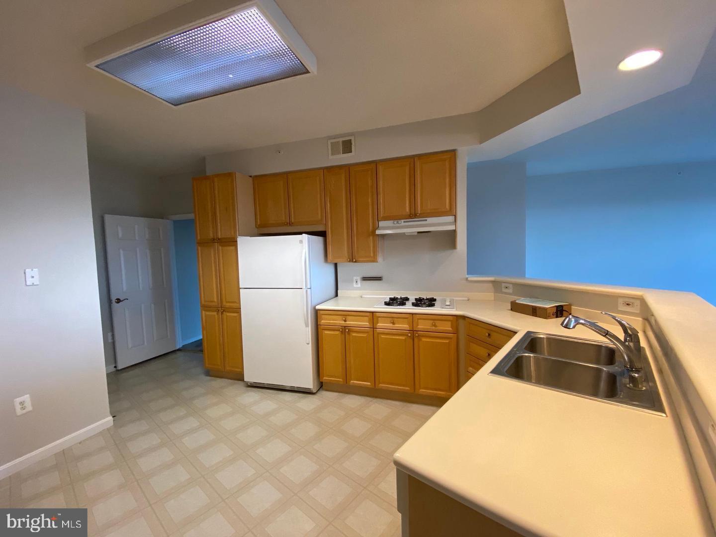 MAGNOLIAS AT LANSDOWNE WOODS - Residential Lease