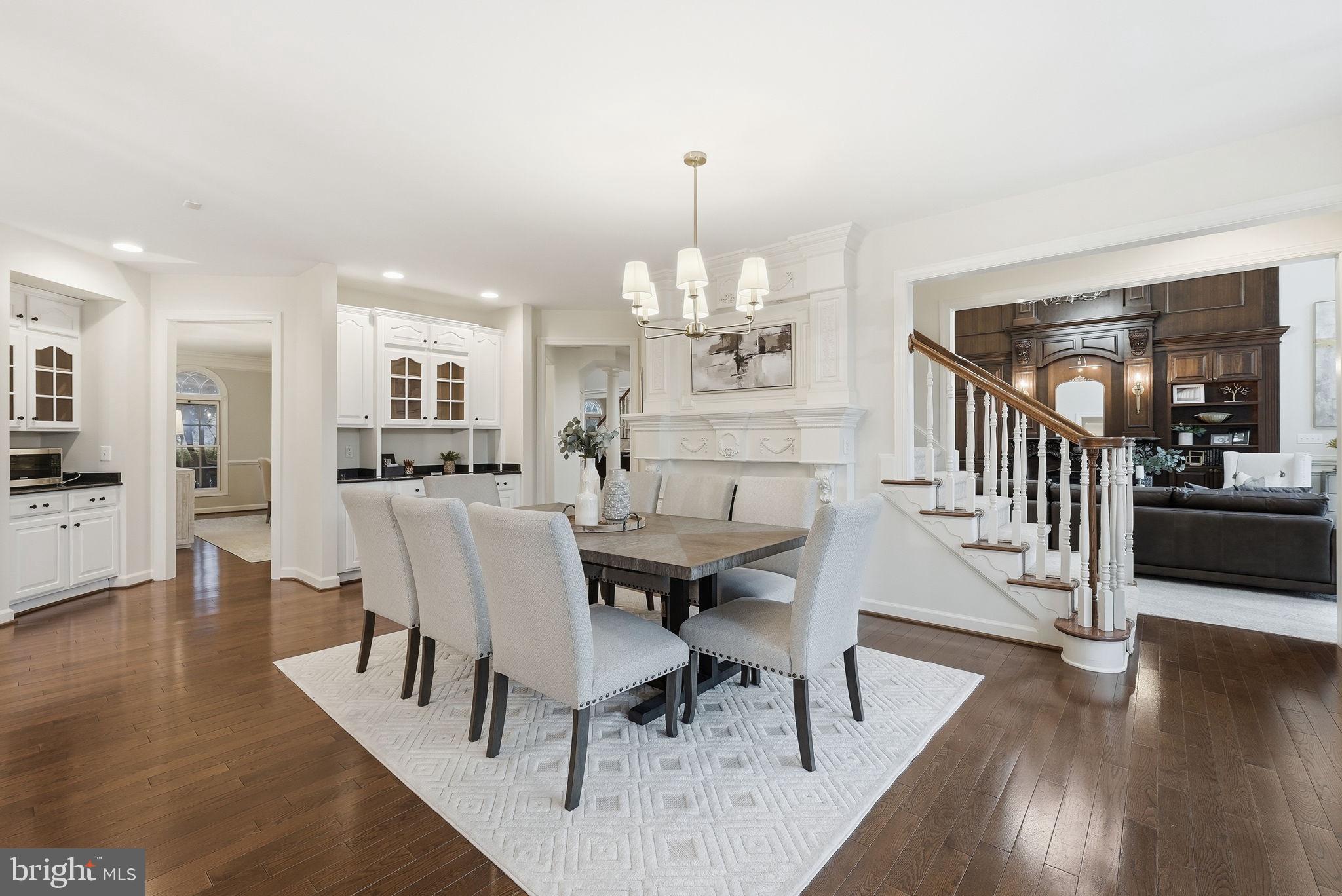 CEDAR CHASE - Residential