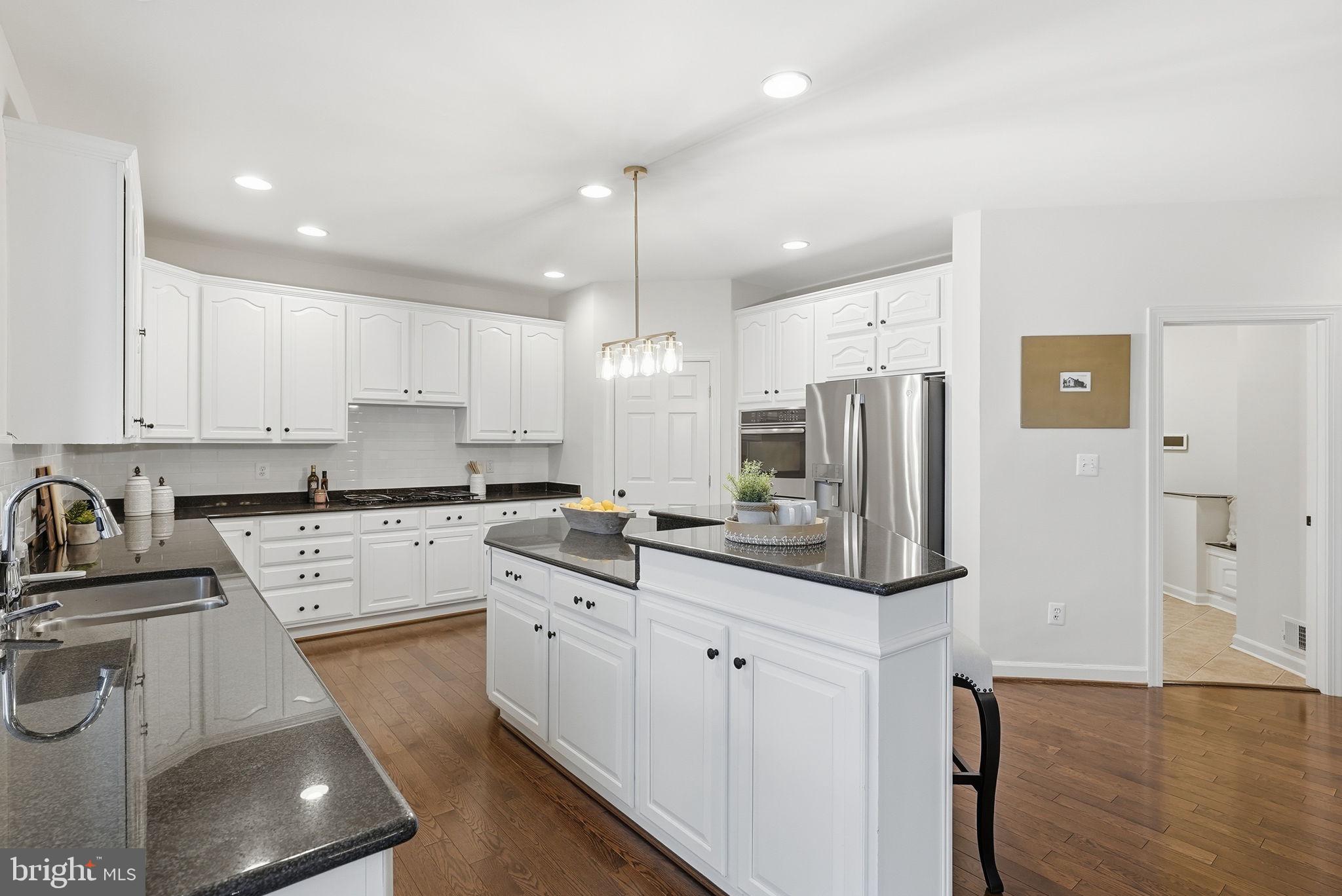 CEDAR CHASE - Residential