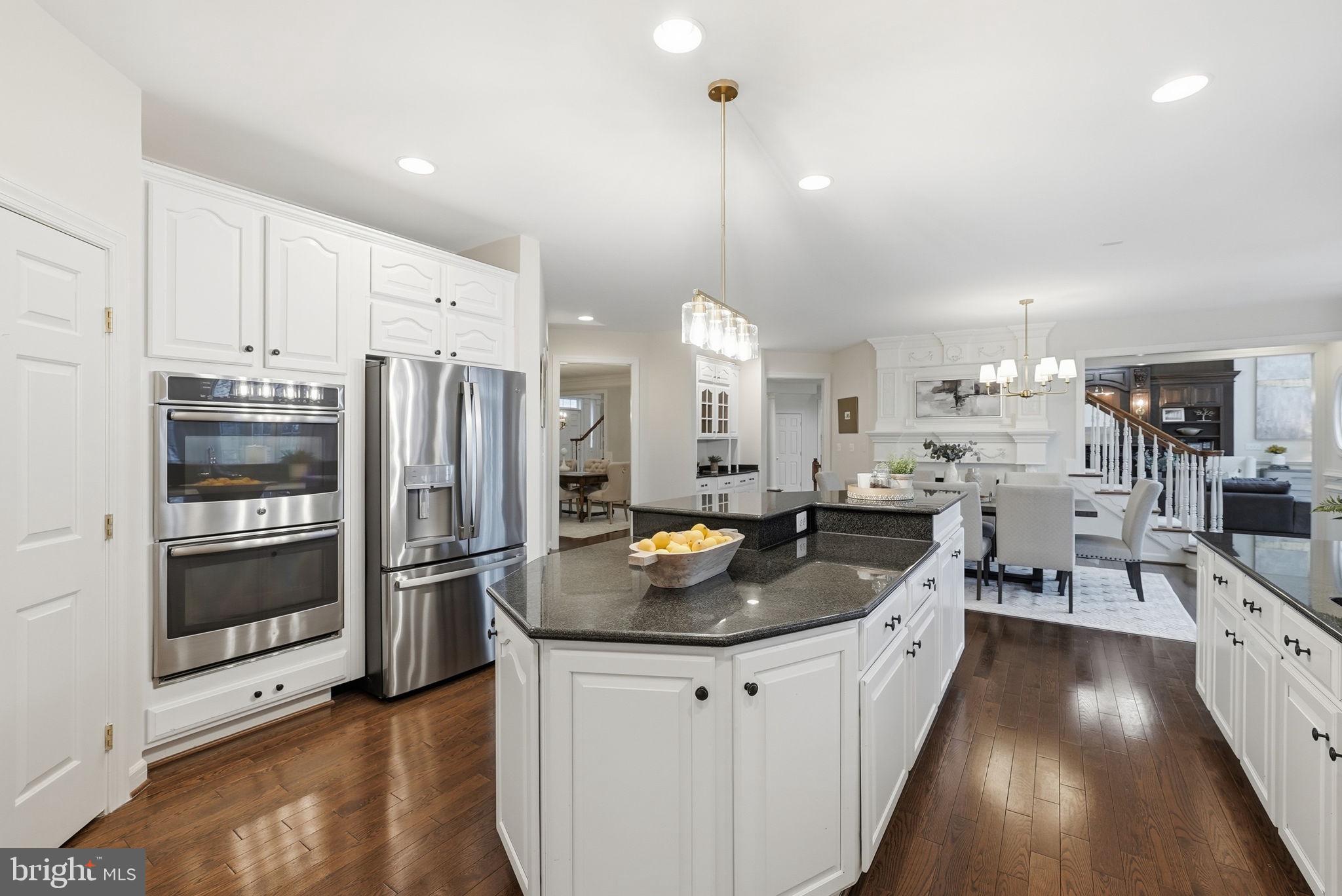 CEDAR CHASE - Residential