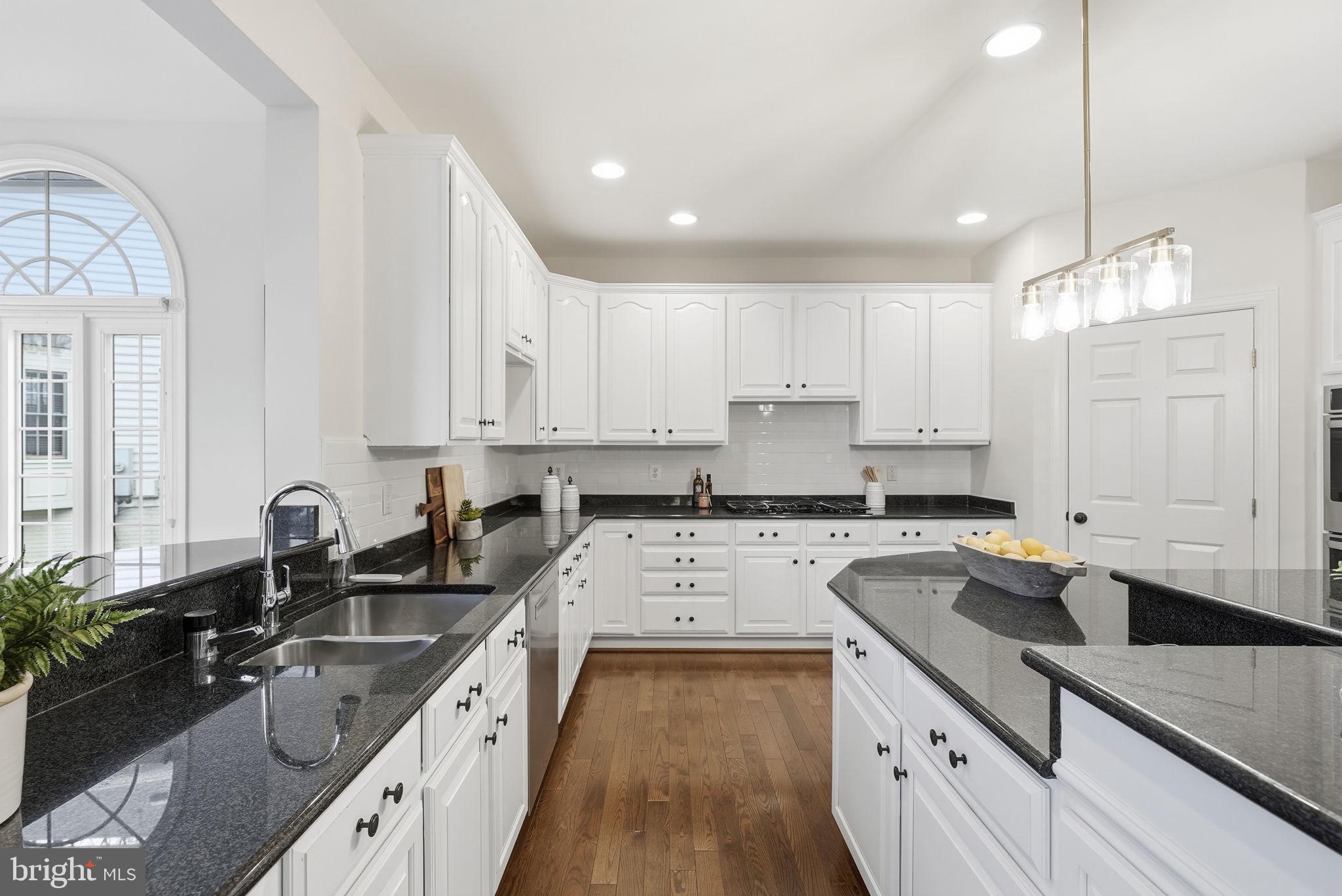 CEDAR CHASE - Residential