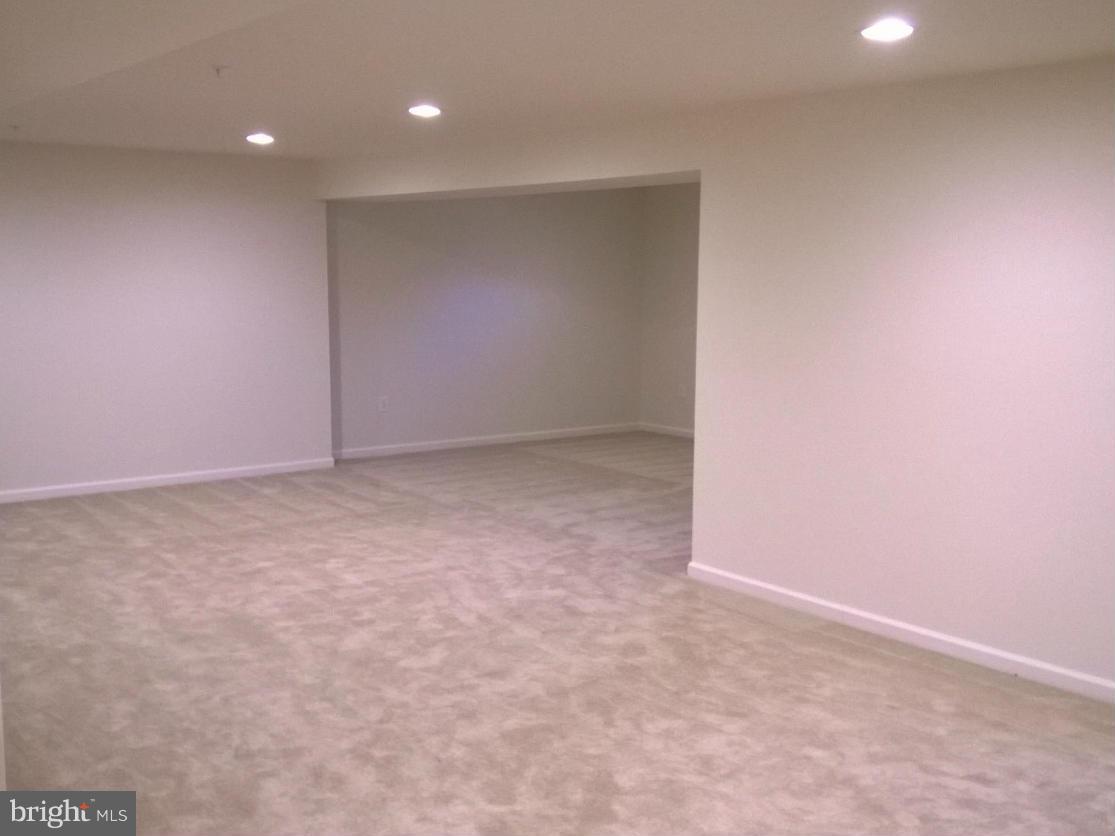 OAK CREEK CLUB - Residential