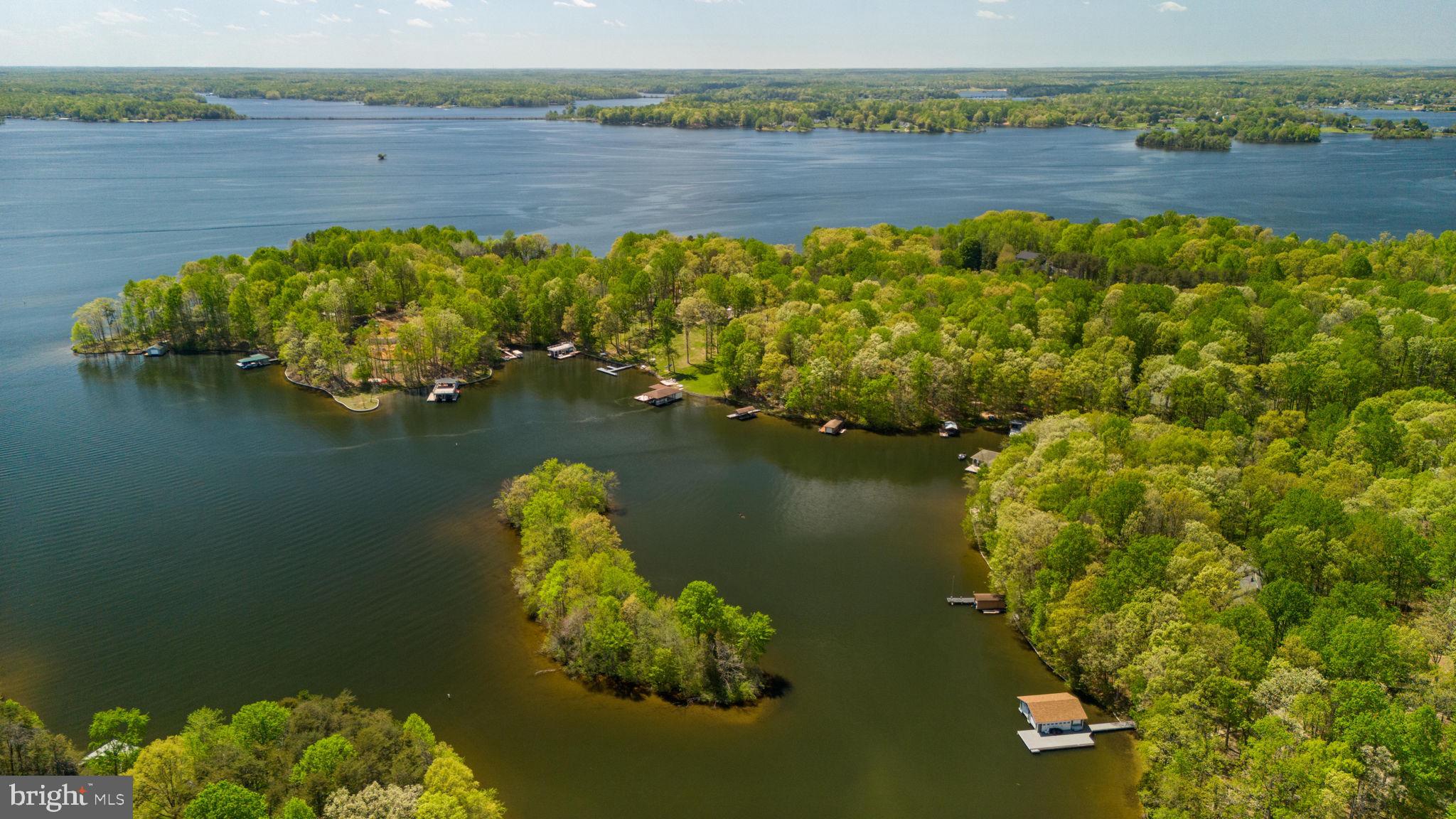 BLOUNTS HARBOUR - Land