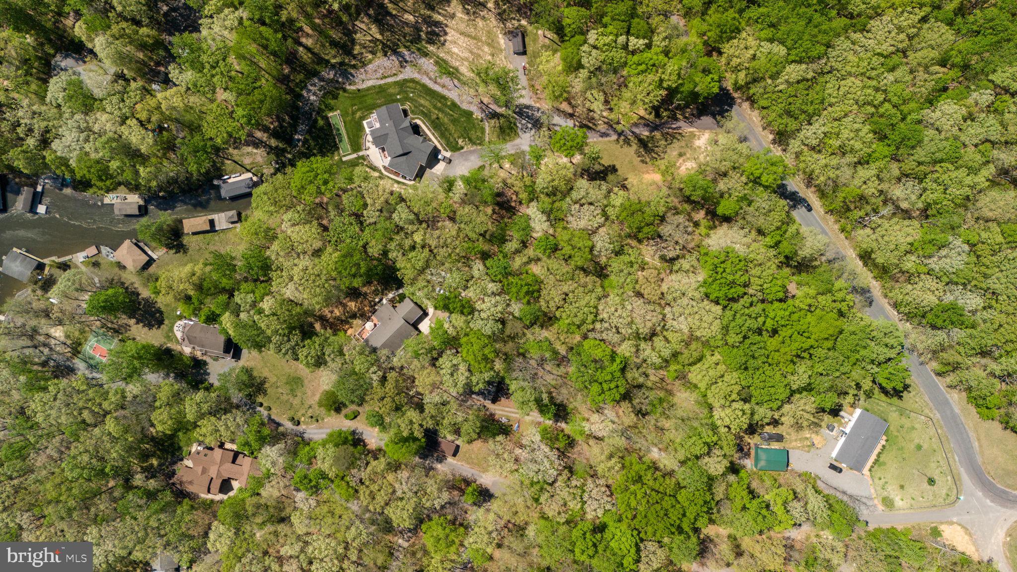 BLOUNTS HARBOUR - Land