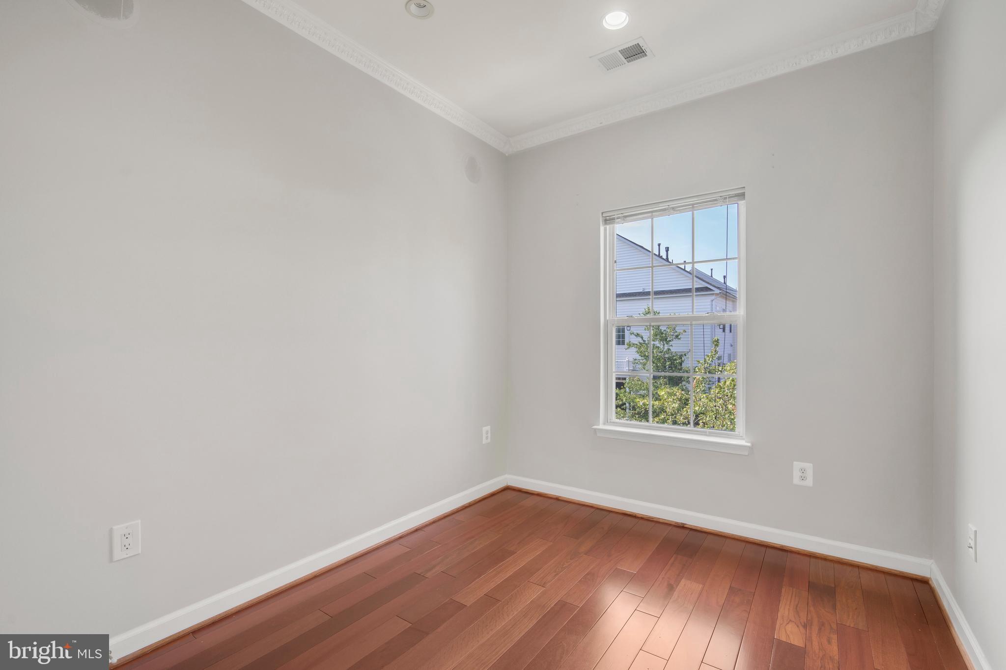 BRAMBLETON - Residential