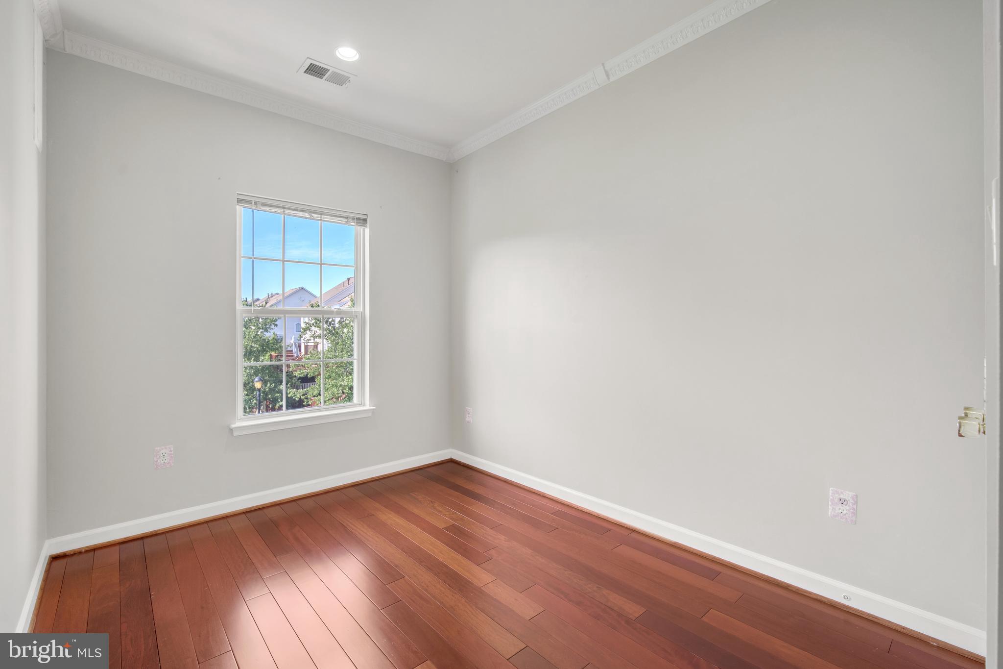 BRAMBLETON - Residential