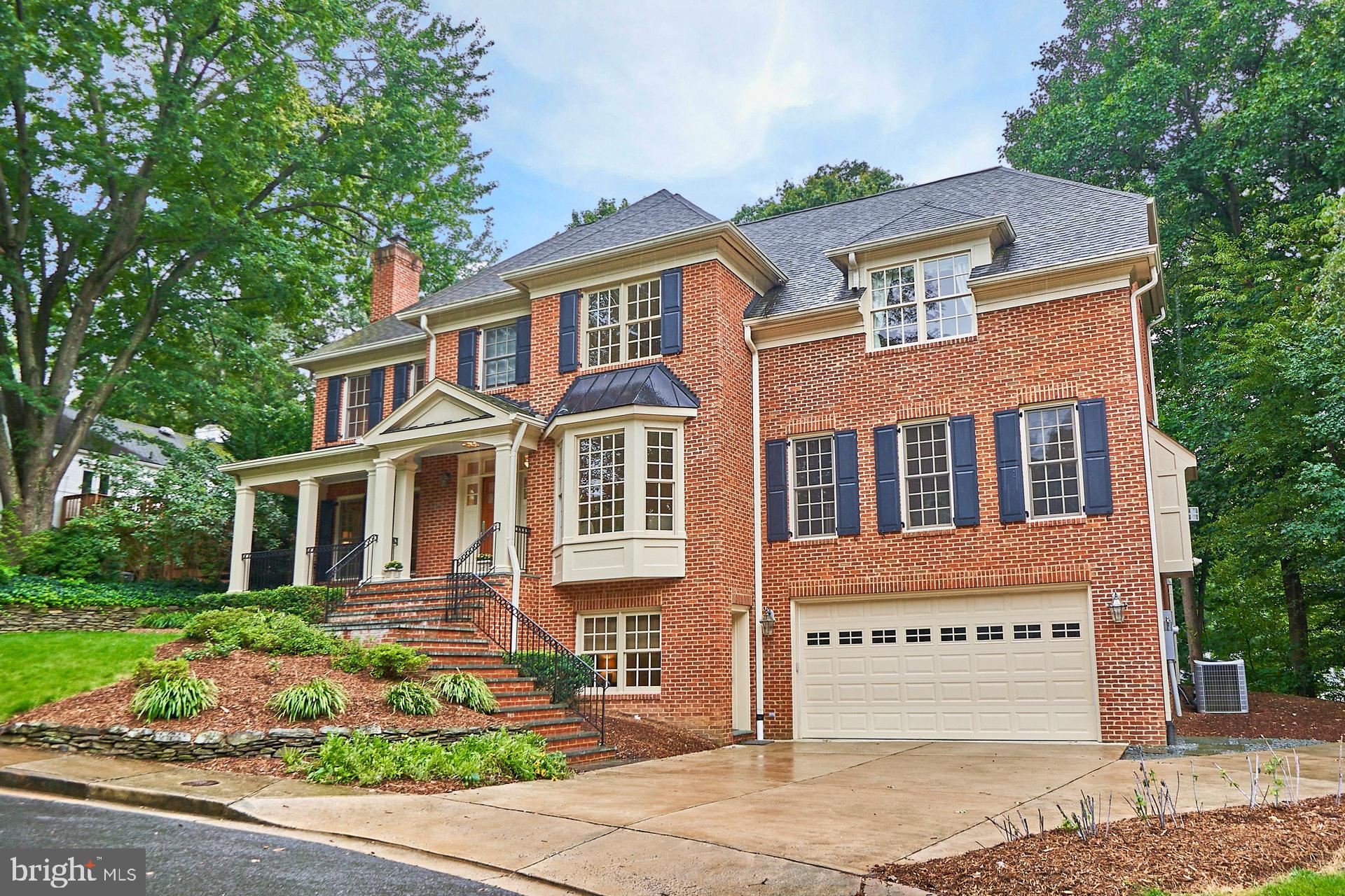 LEE HEIGHTS - Residential