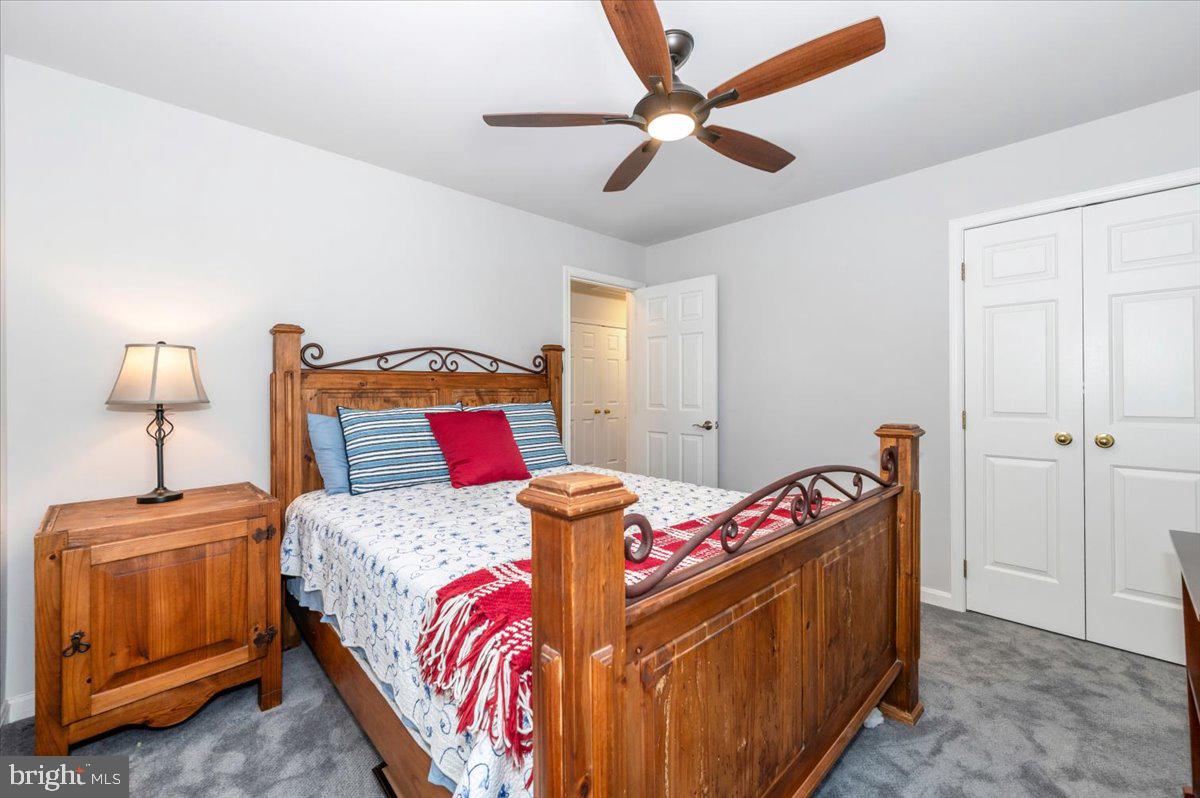 SENECA CROSSING - Residential