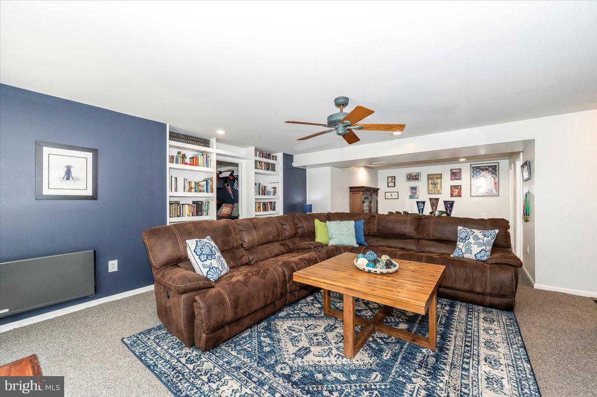 SENECA CROSSING - Residential