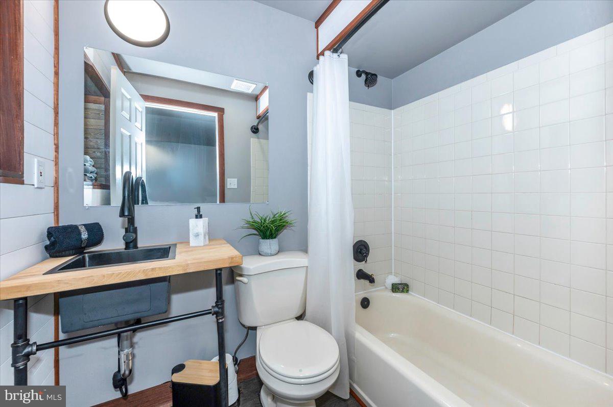 SENECA CROSSING - Residential