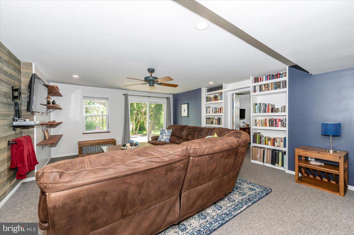 SENECA CROSSING - Residential