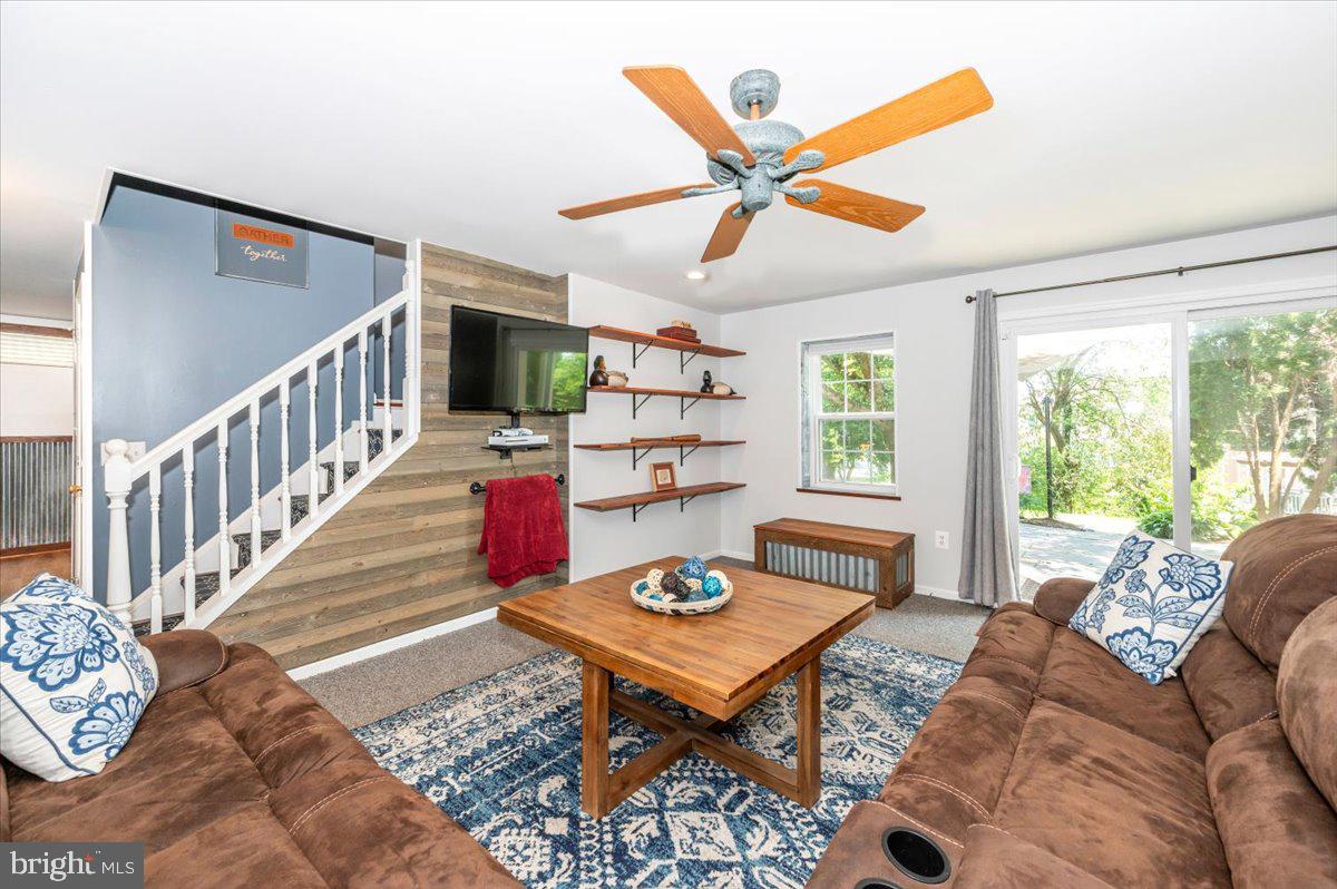 SENECA CROSSING - Residential