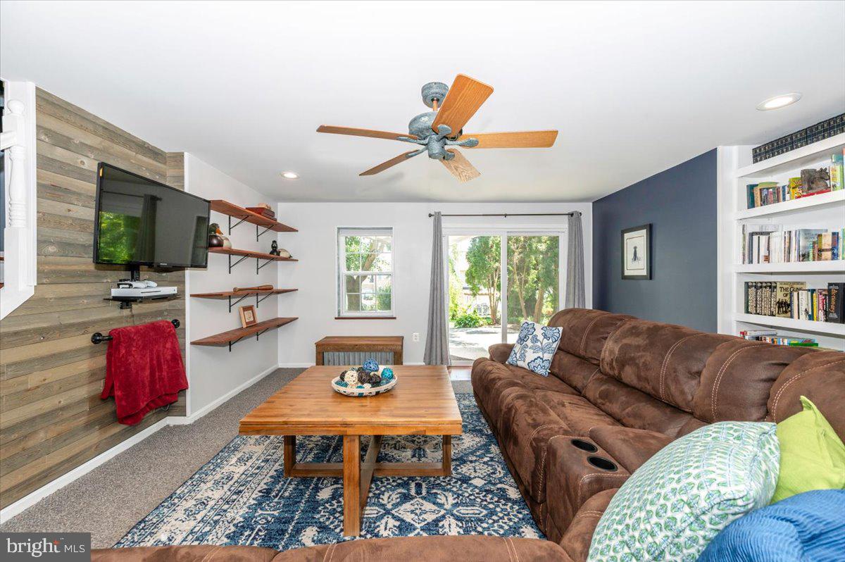 SENECA CROSSING - Residential