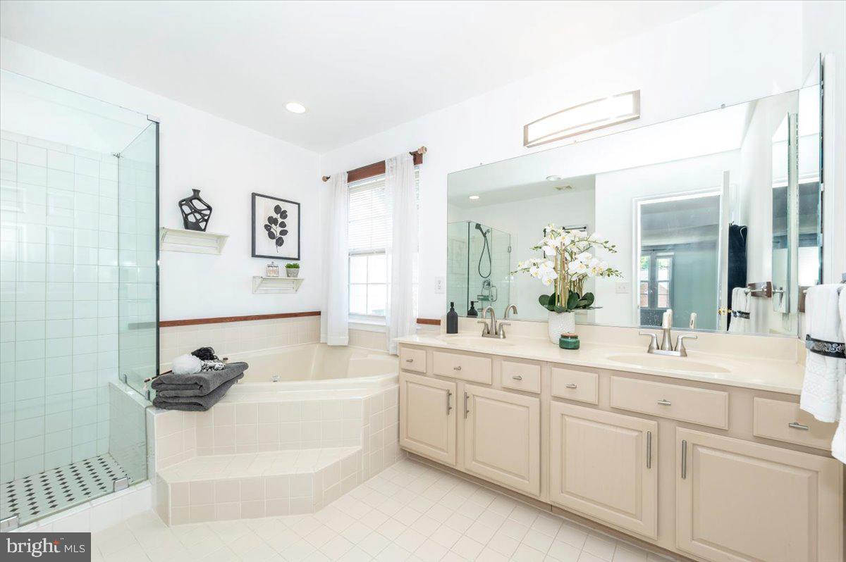 SENECA CROSSING - Residential