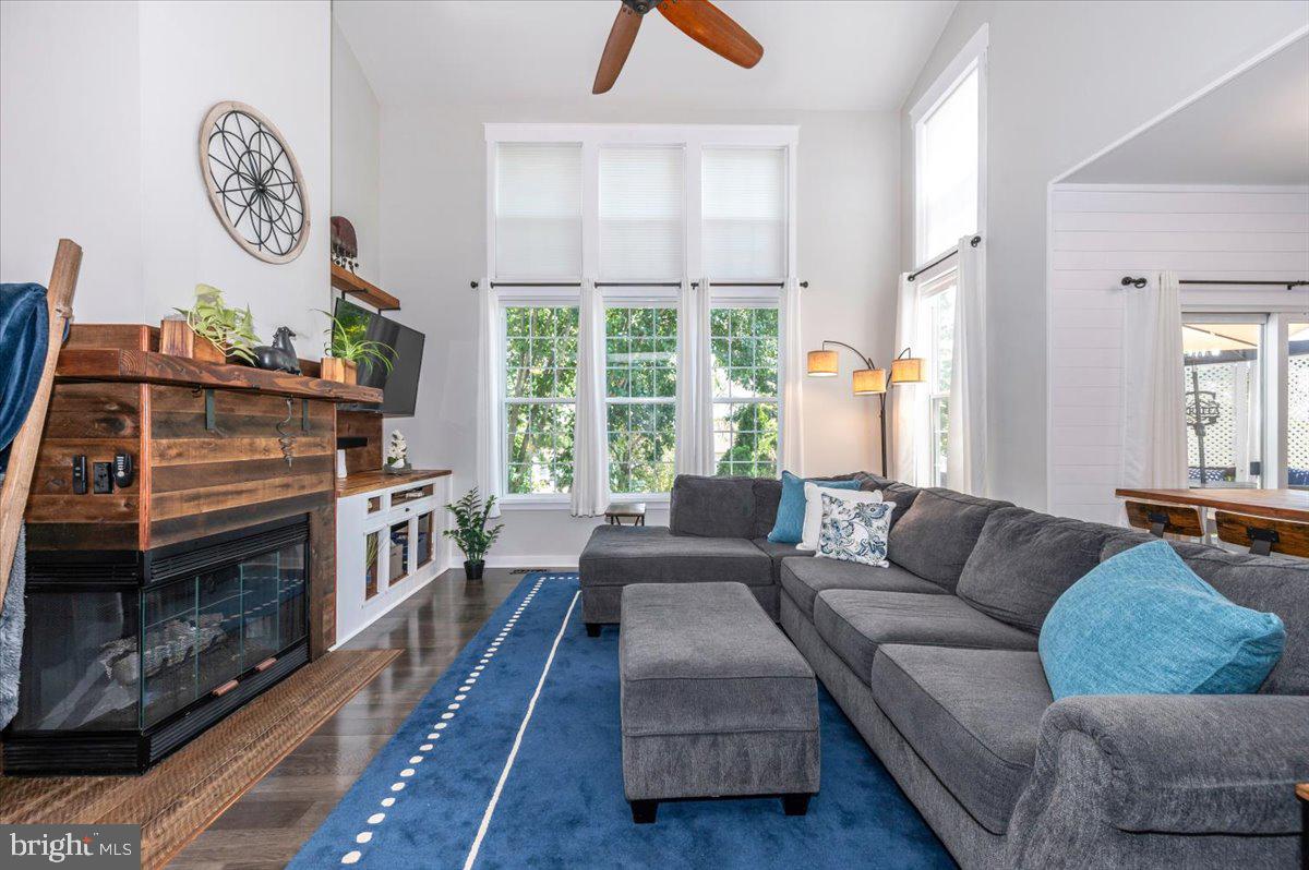 SENECA CROSSING - Residential