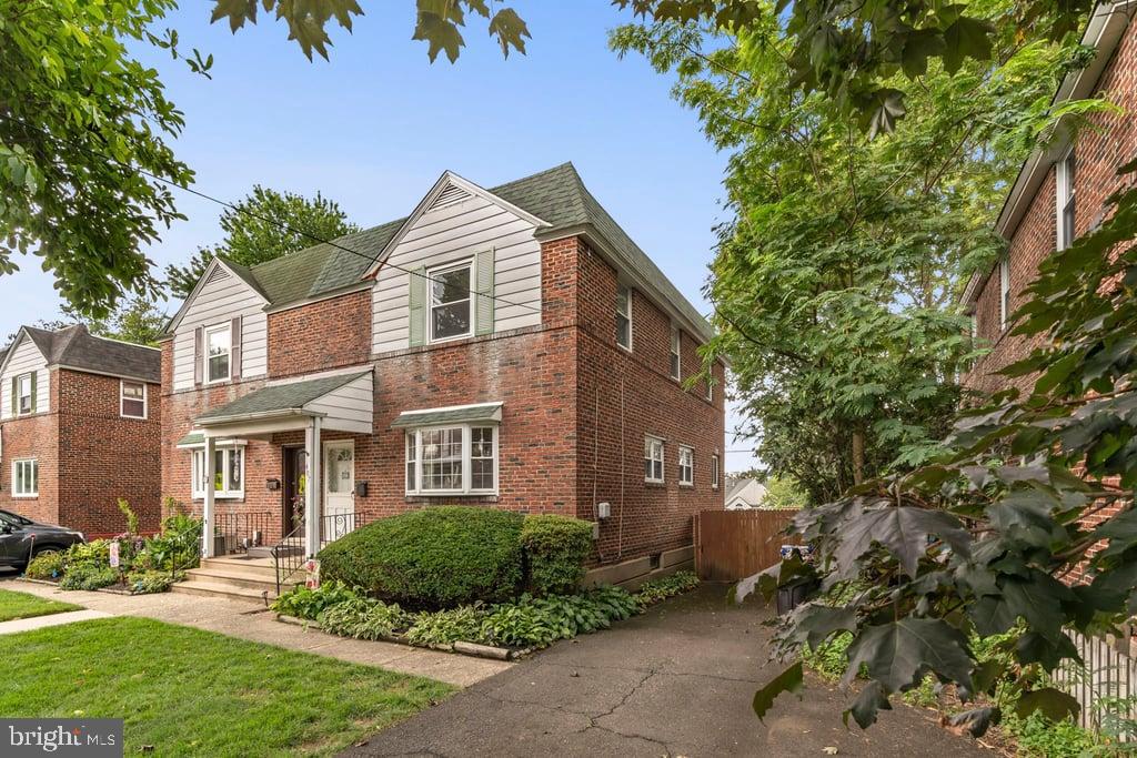 407 FLORENCE AVENUE