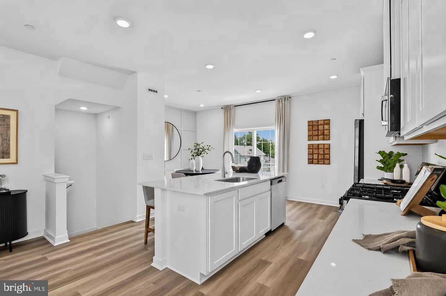 238 WEST END