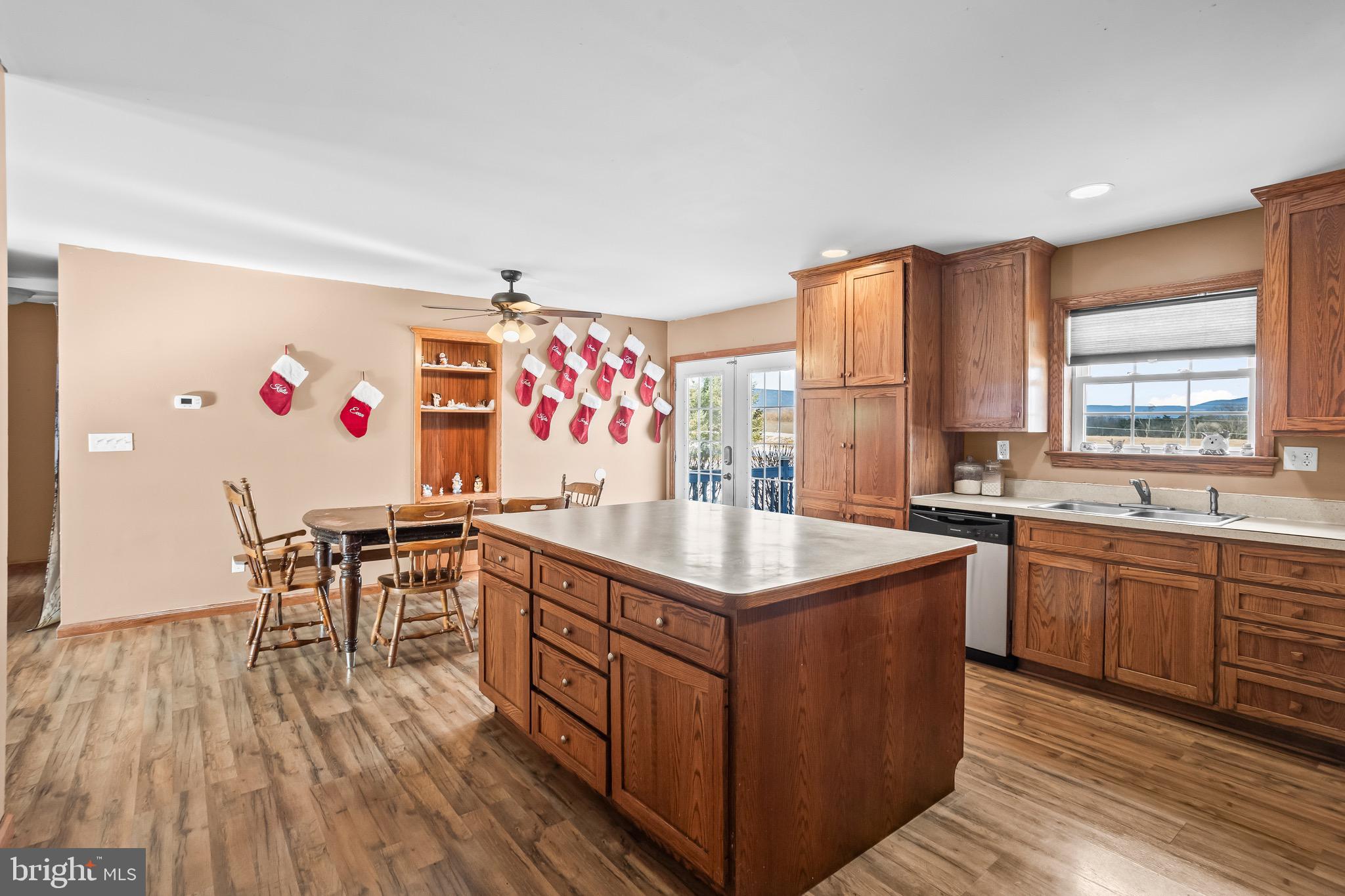 BRICK CHURCH ESTATES - Residential