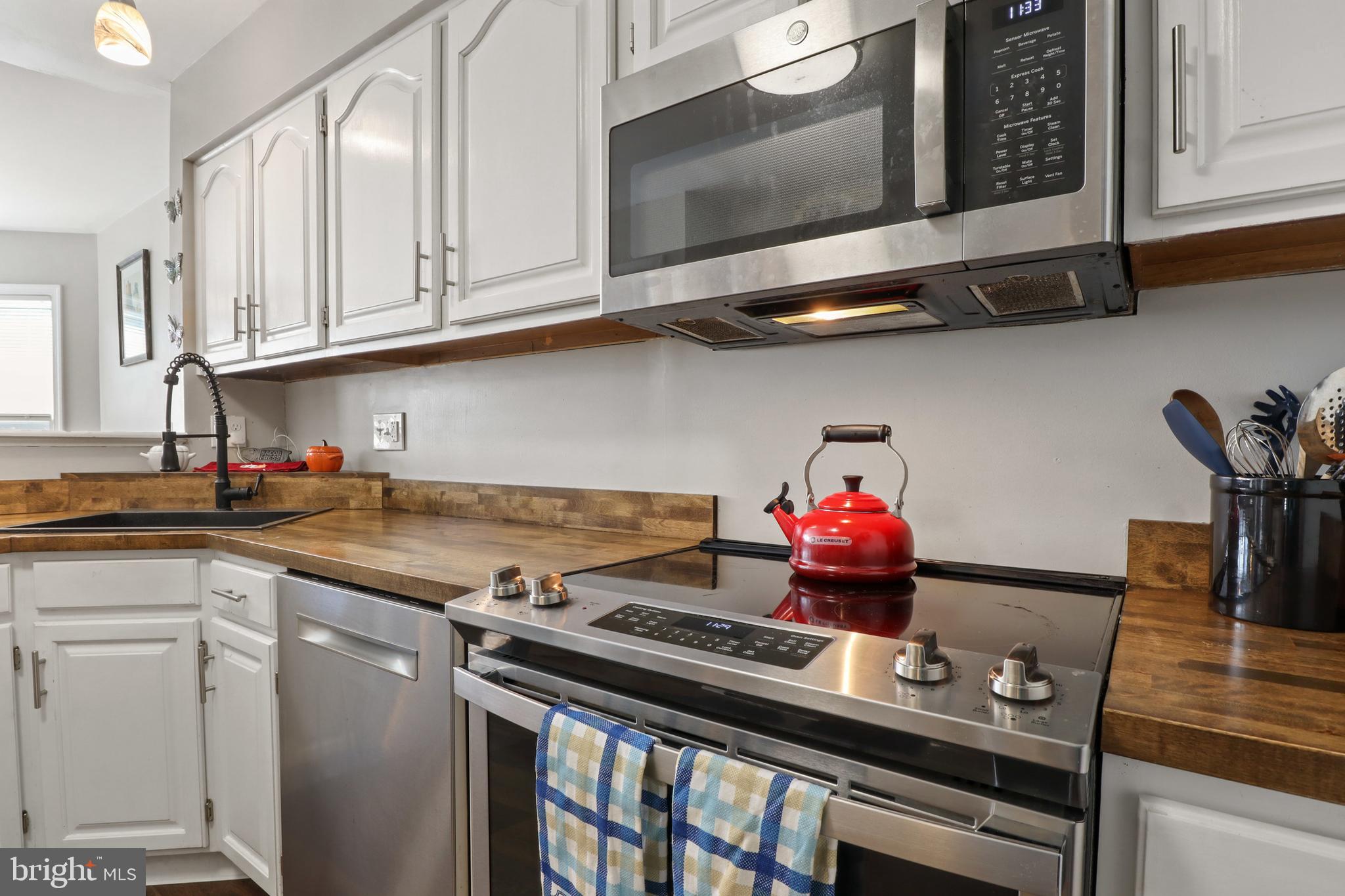 RIDGEVIEW - Residential