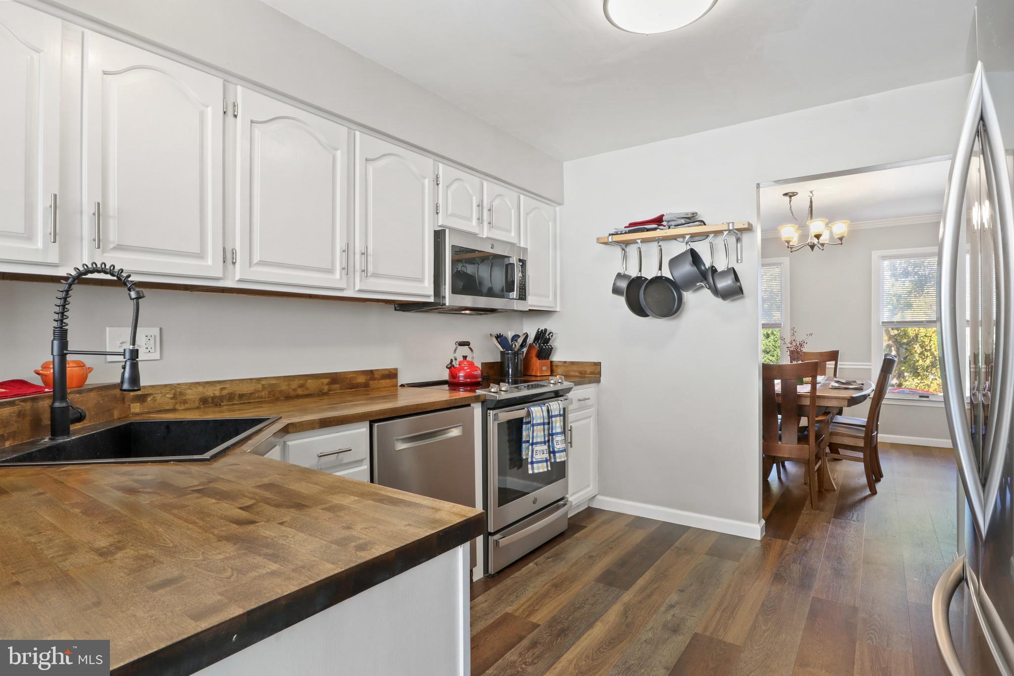 RIDGEVIEW - Residential