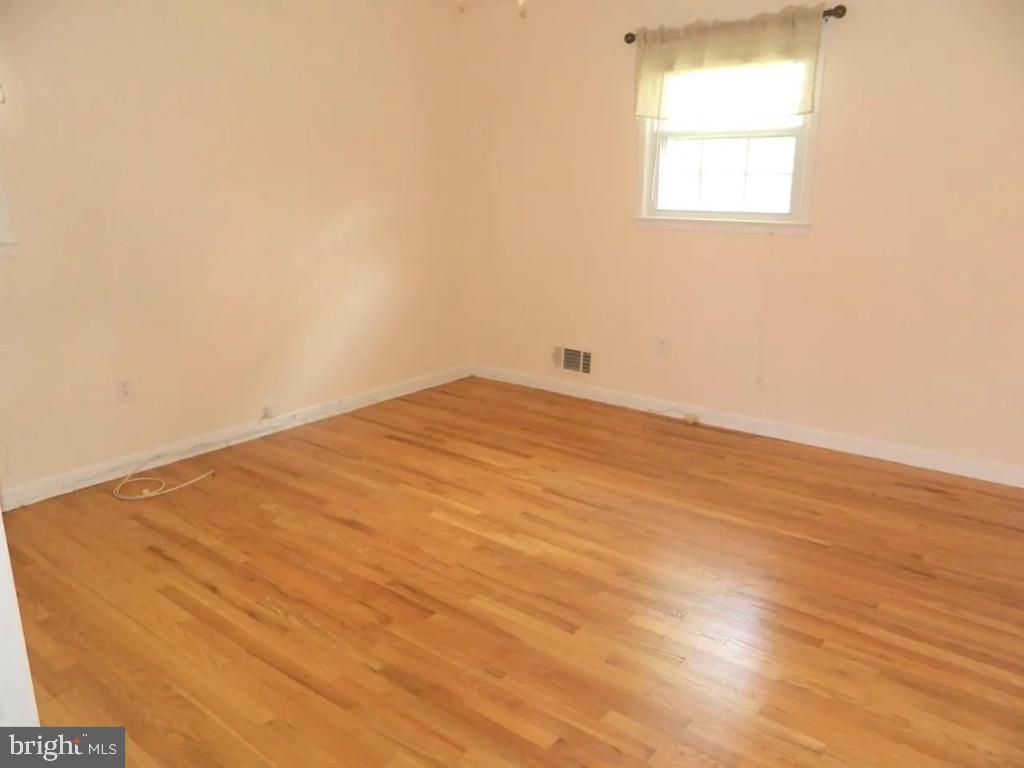 FOXHALL - Residential Lease