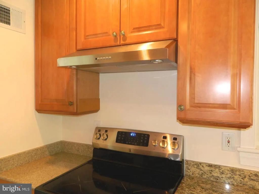 FOXHALL - Residential Lease