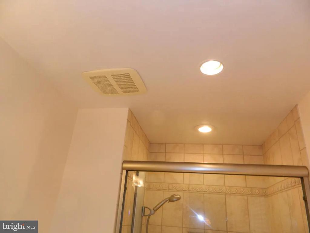 FOXHALL - Residential Lease