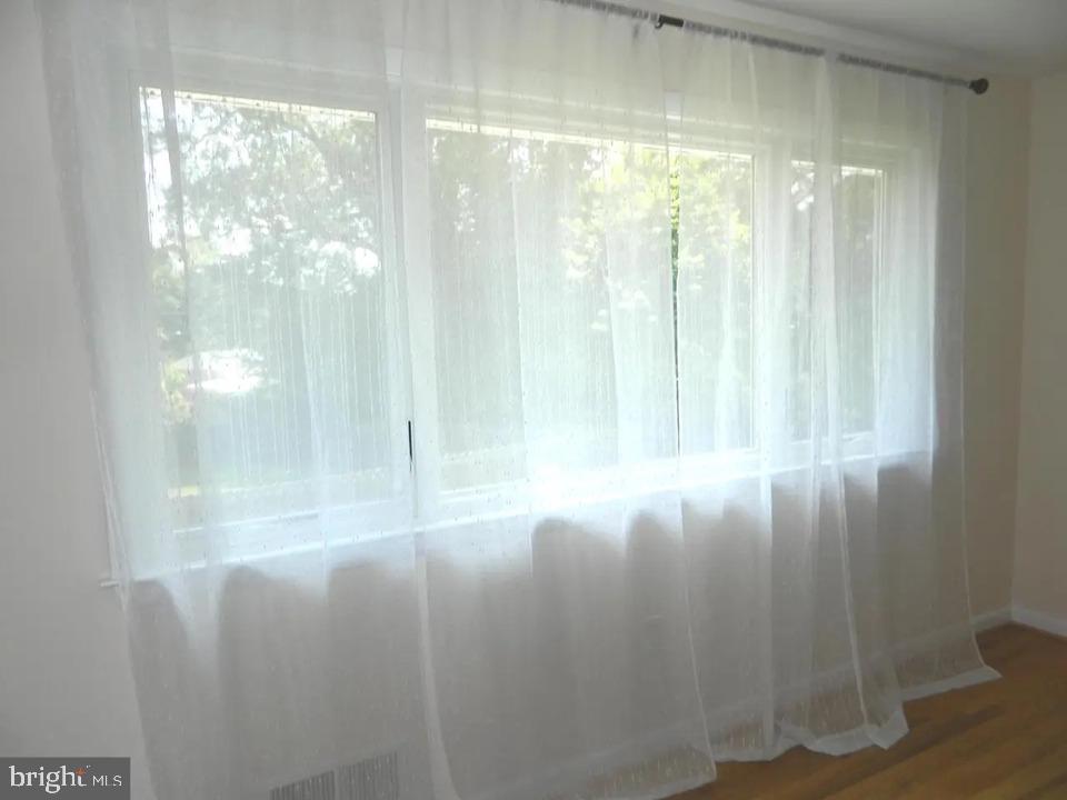 FOXHALL - Residential Lease